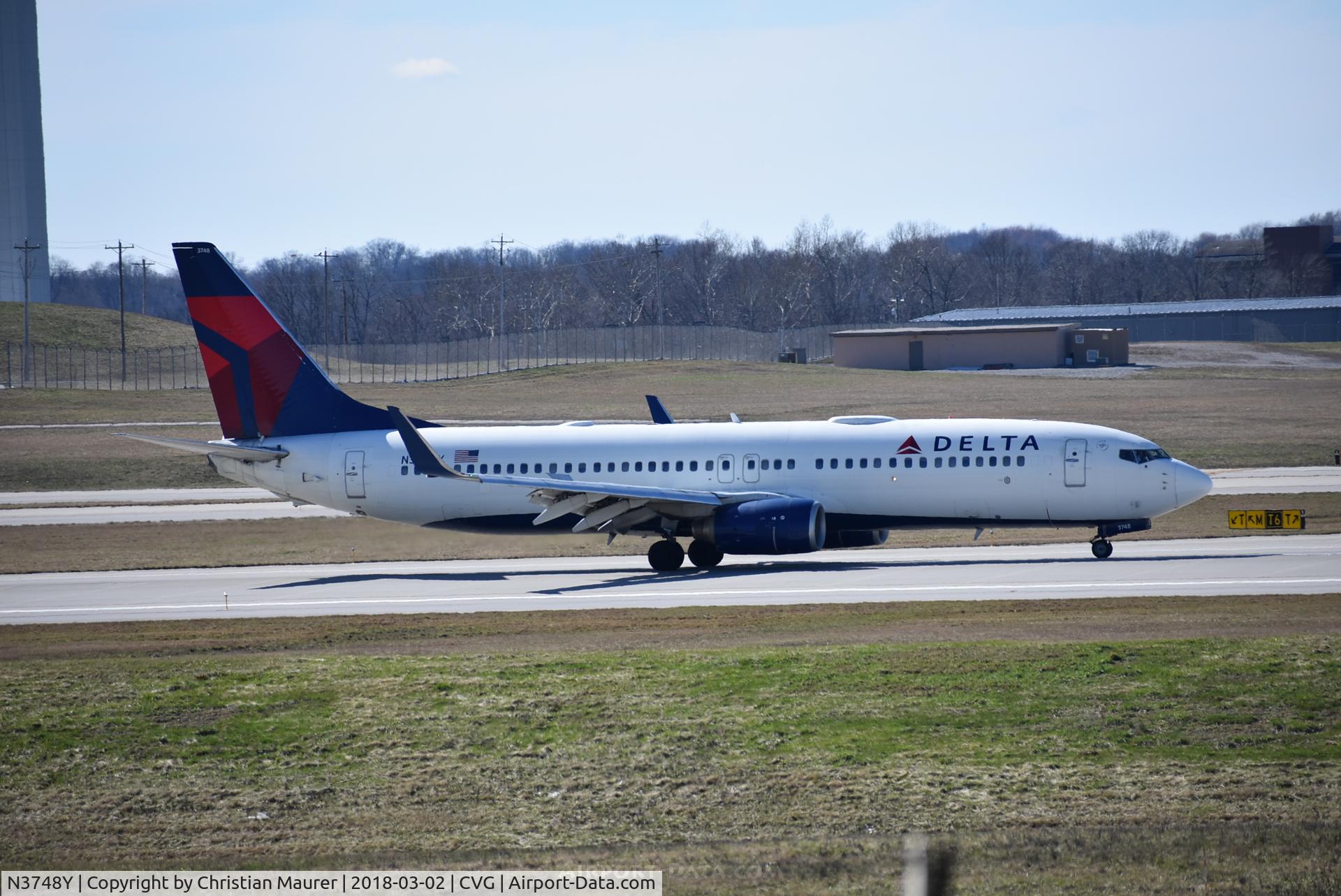 N3748Y, 2001 Boeing 737-832 C/N 30489, Boeing 737-800