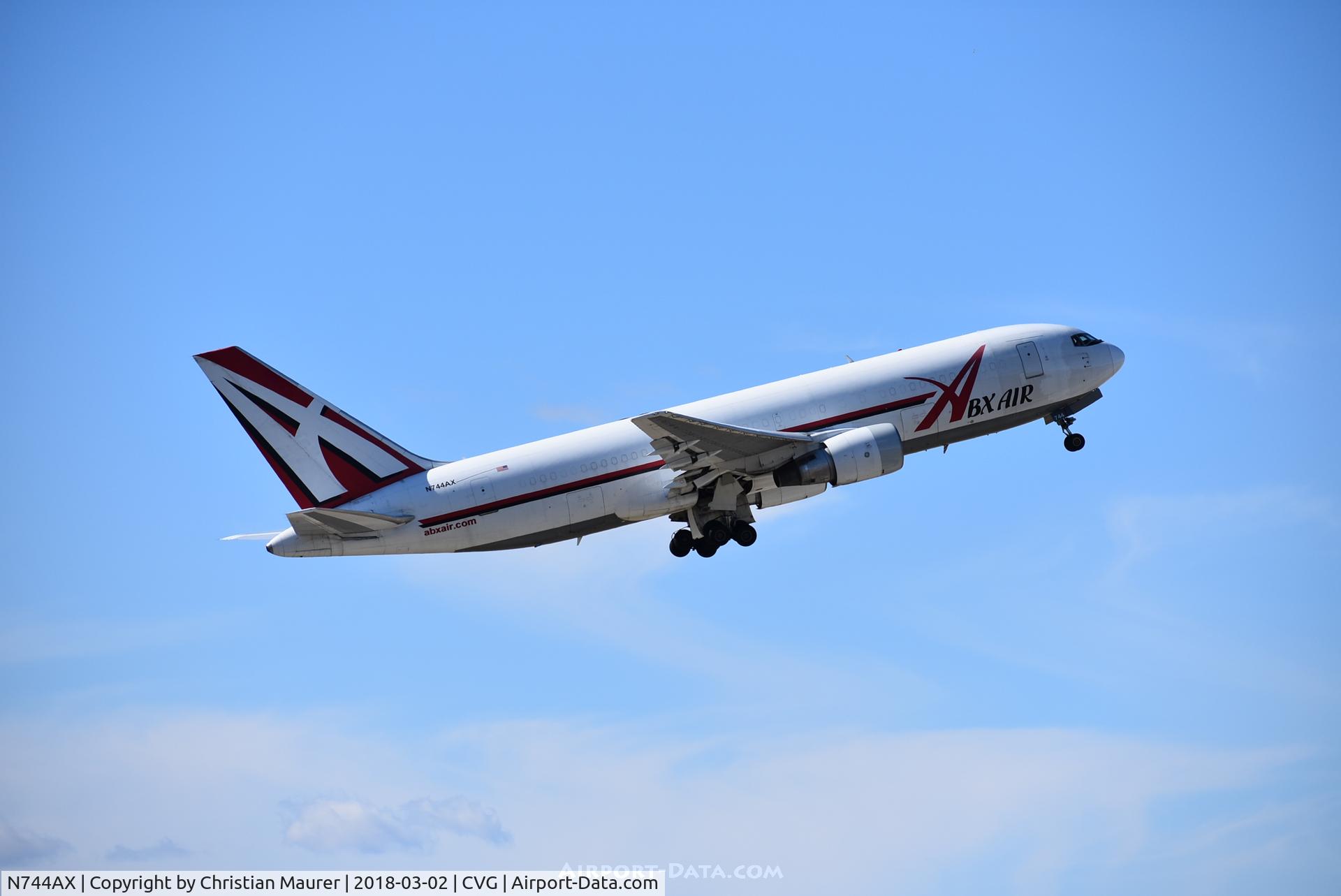 N744AX, 1983 Boeing 767-232 C/N 22221, Boeing 767-200