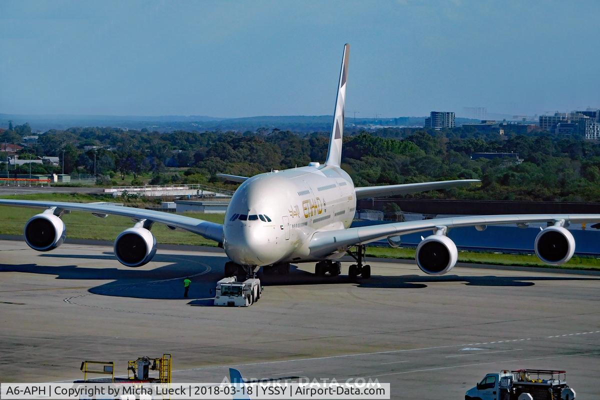 A6-APH, 2015 Airbus A380-861 C/N 199, At Mascot