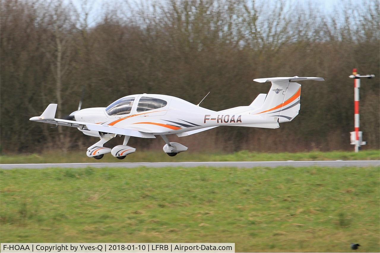 F-HOAA, Diamond DA-40 Diamond Star C/N D4.148, Diamond DA-40 Diamond Star, Landing rwy 25L, Brest-Bretagne Airport (LFRB-BES)