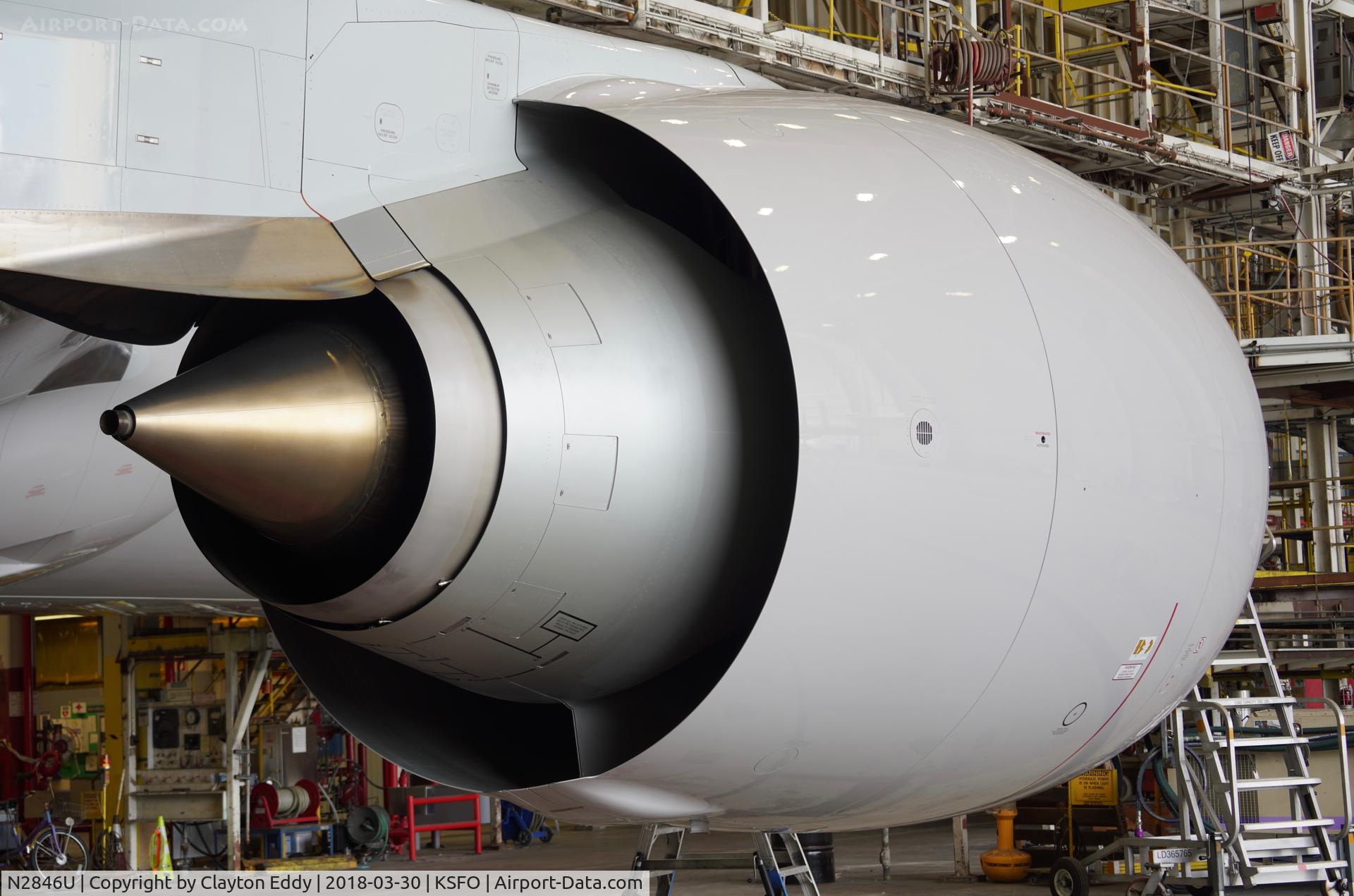 N2846U, 2018 Boeing 777-300/ER C/N 64990, GE90. SFO 2018.