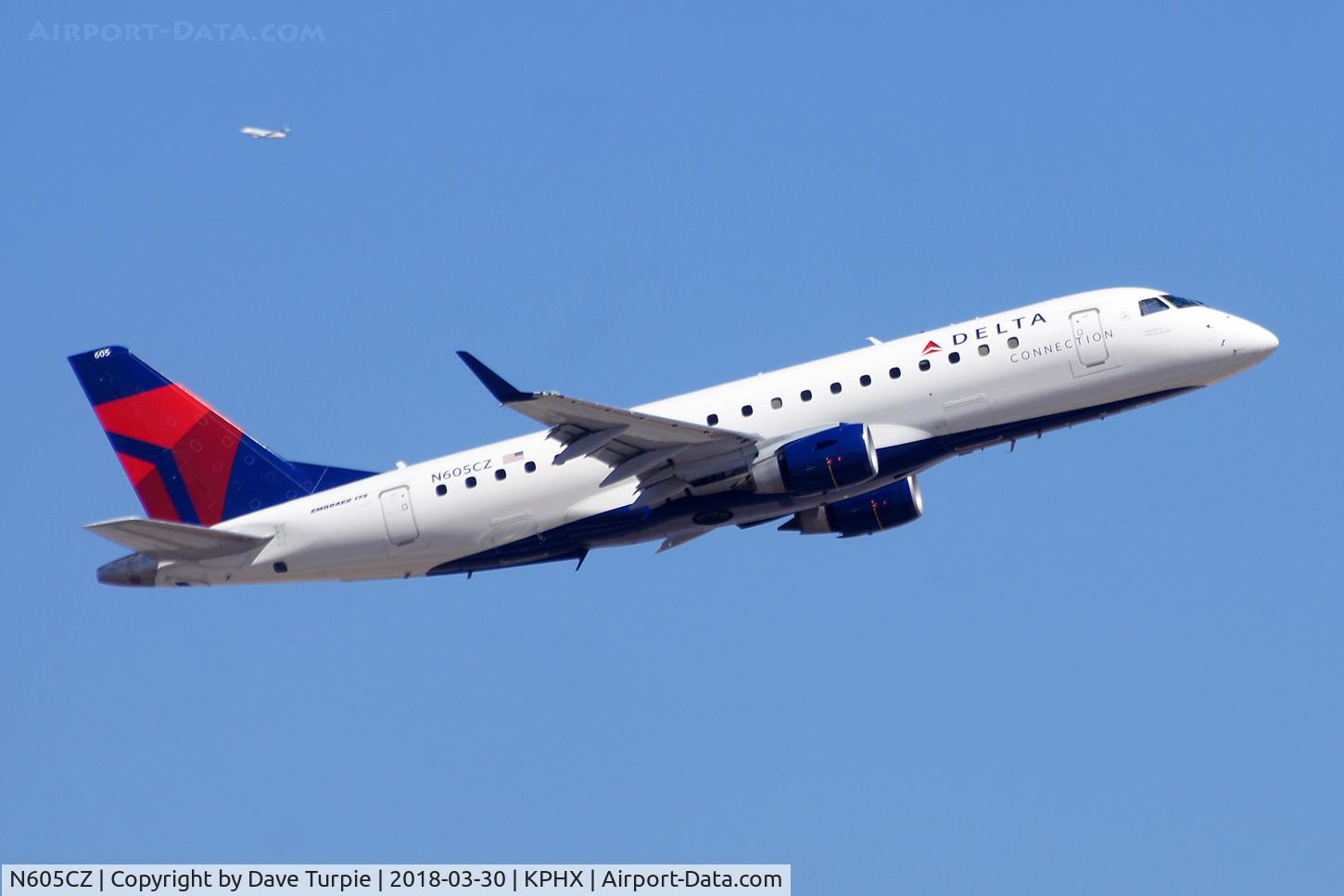 N605CZ, 2007 Embraer 175LR (ERJ-170-200LR) C/N 17000186, No comment.