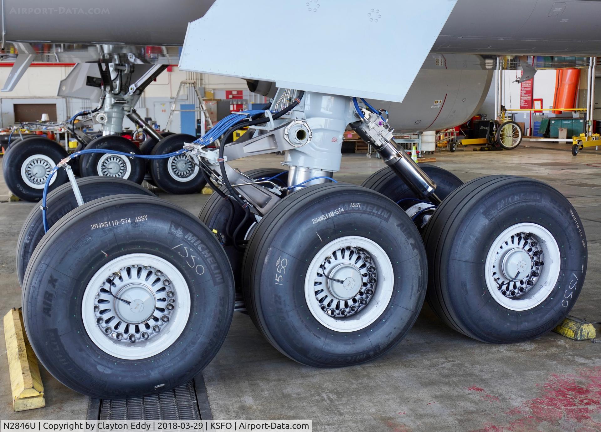 N2846U, 2018 Boeing 777-300/ER C/N 64990, GE90. SFO. 2018.