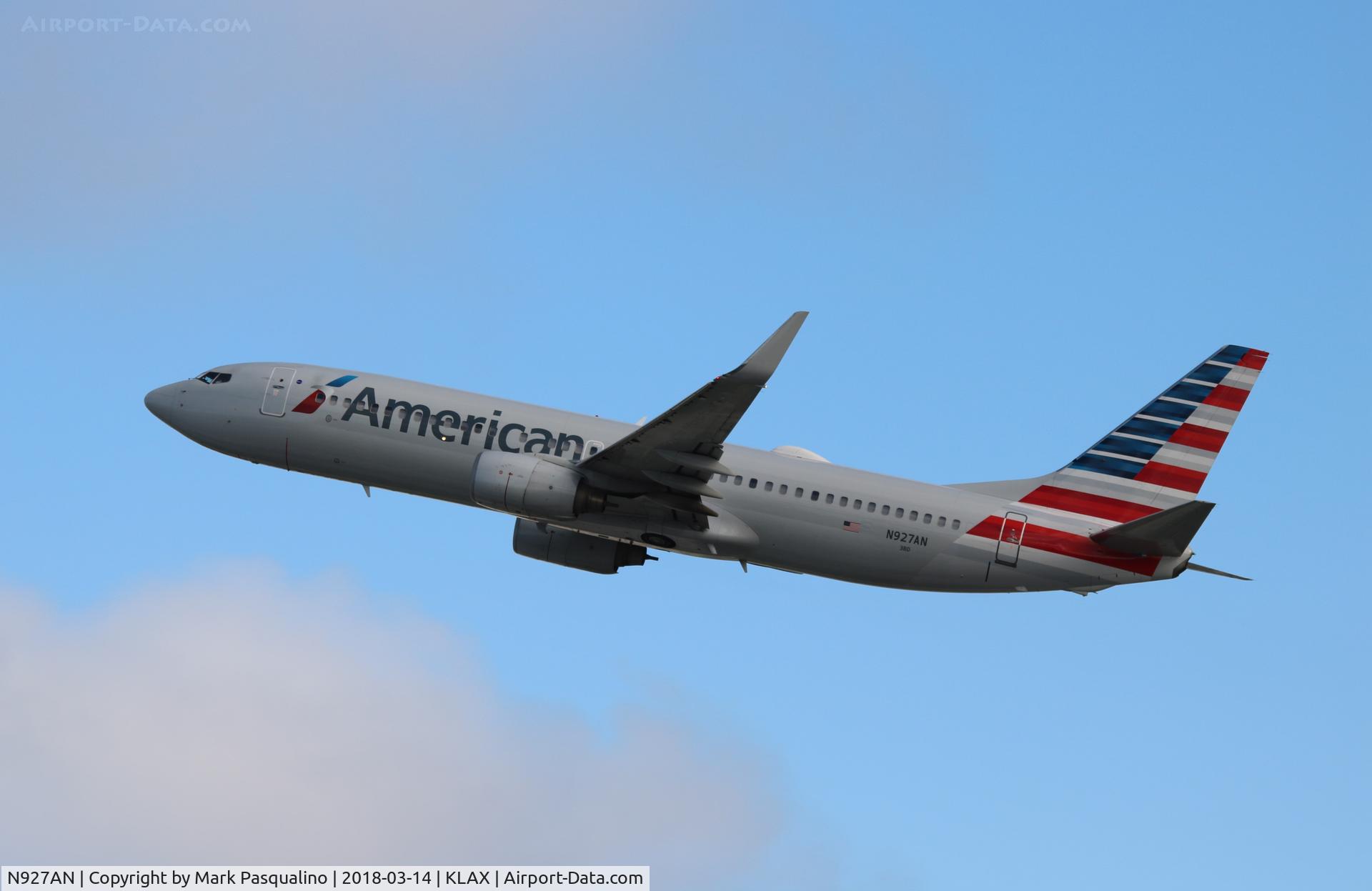 N927AN, 2000 Boeing 737-823 C/N 30077, Boeing 737-800