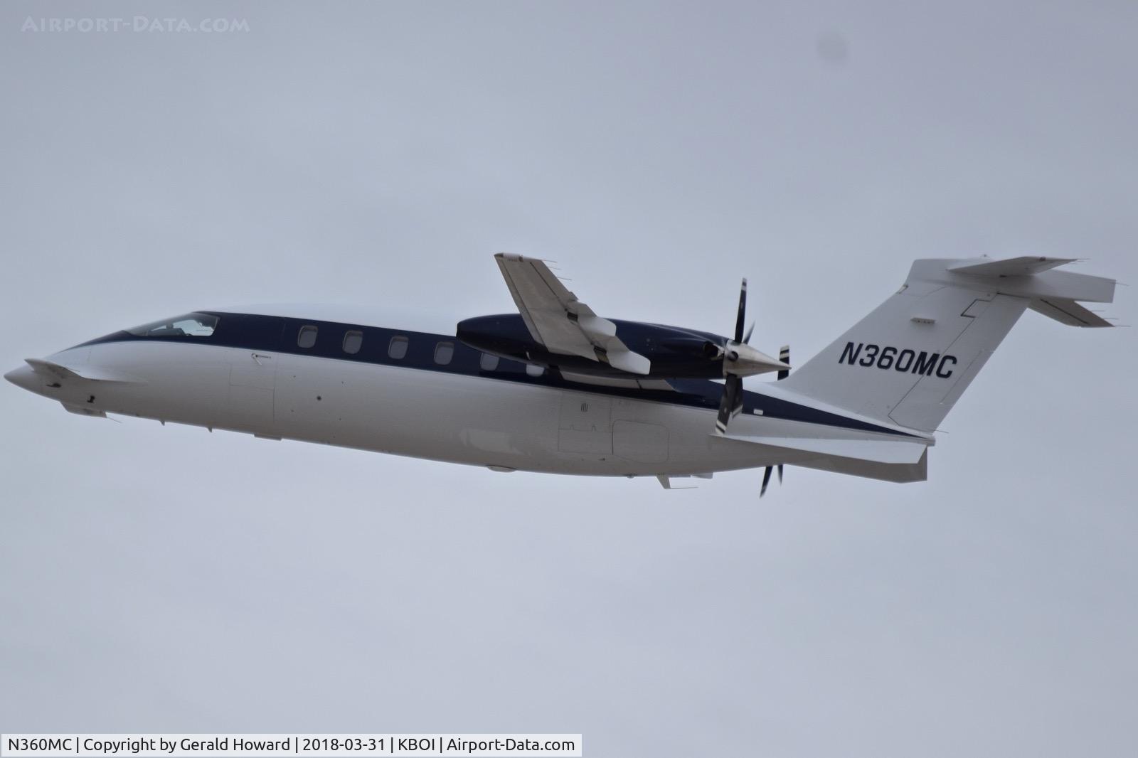 N360MC, 2006 Piaggio P-180 Avanti II C/N 1119, Departing RWY 28L.