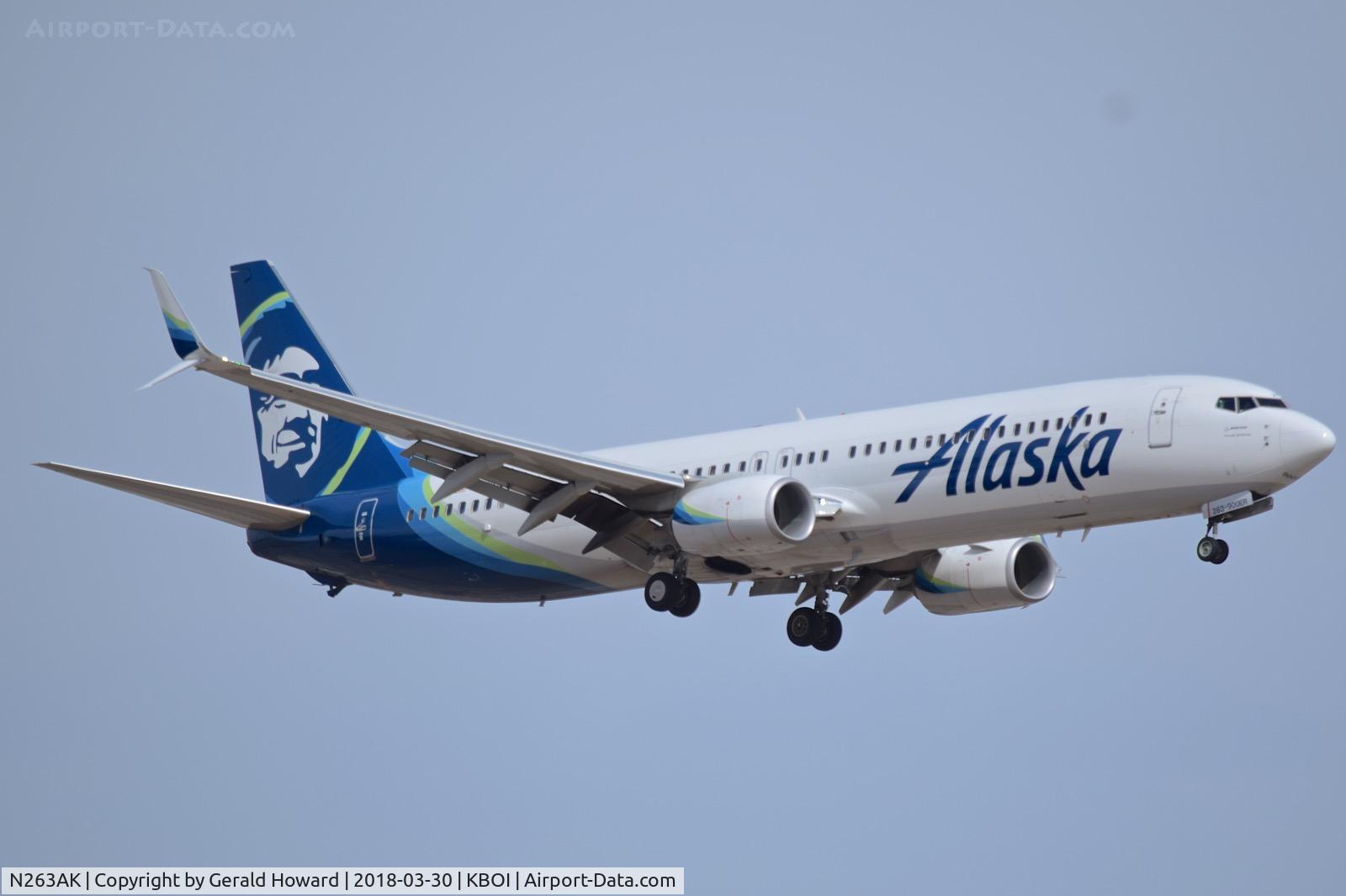 N263AK, 2016 Boeing 737-990/ER C/N 62471, On final for RWY 10L.