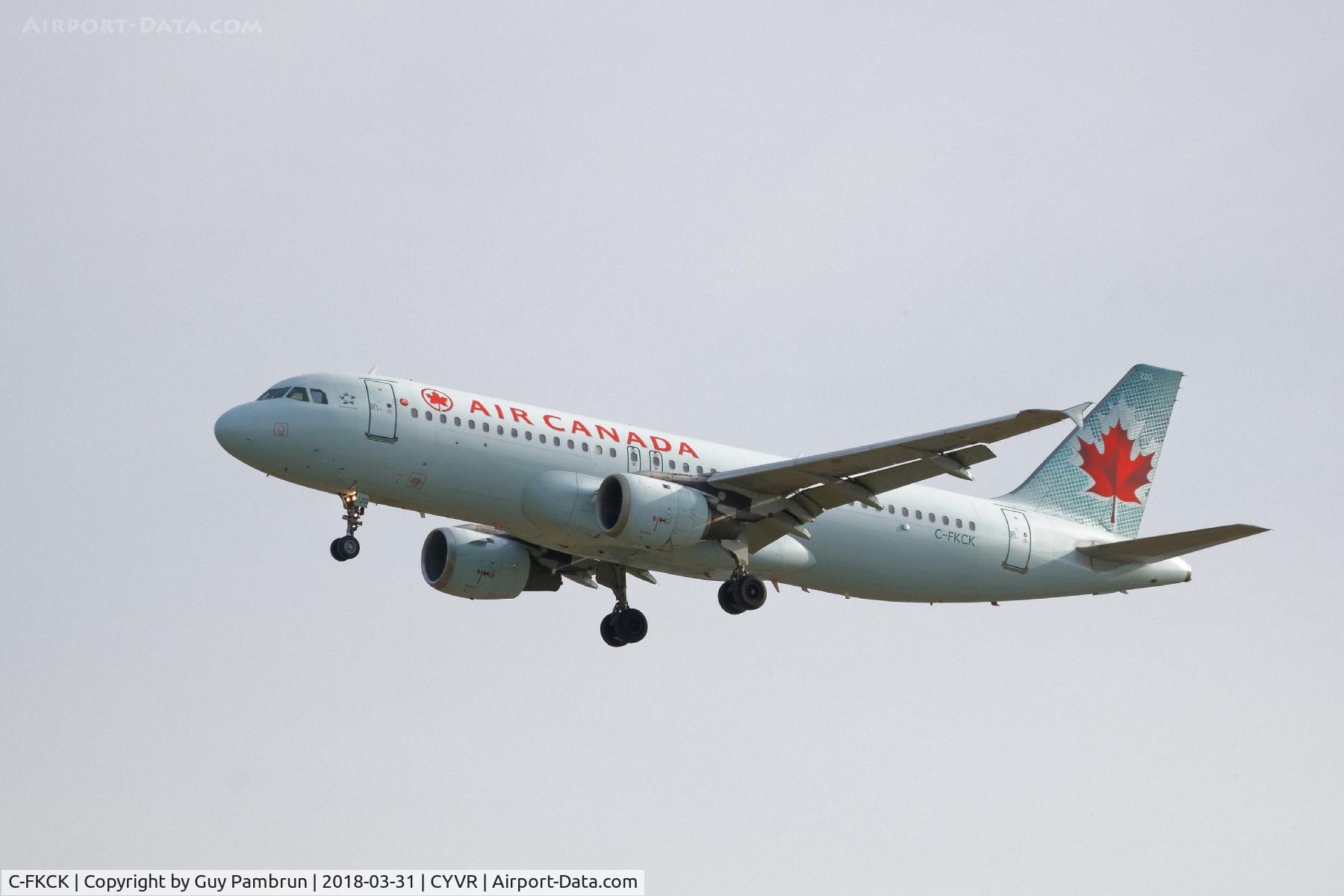 C-FKCK, 1991 Airbus A320-211 C/N 265, Landing