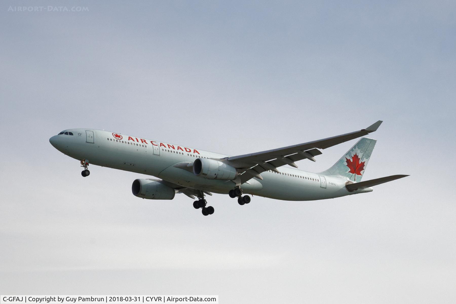 C-GFAJ, 1999 Airbus A330-343X C/N 0284, Landing