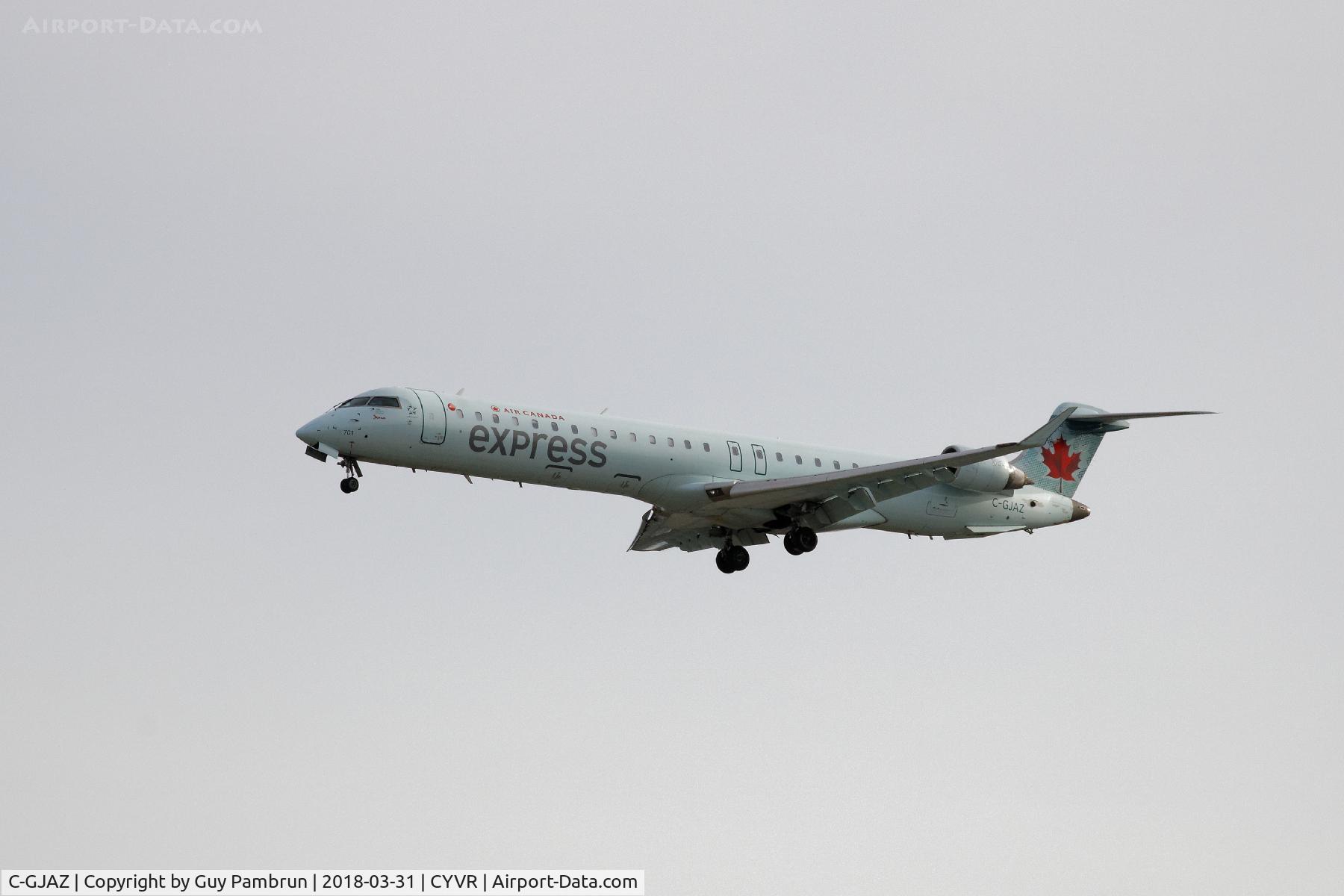 C-GJAZ, 2005 Canadair CRJ-705ER (CL-600-2D15) Regional Jet C/N 15036, Landing
