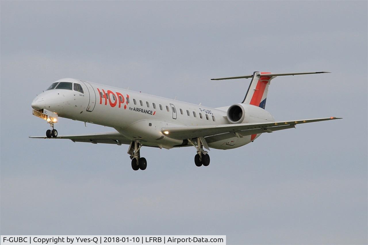 F-GUBC, 2002 Embraer ERJ-145LR (EMB-145LR) C/N 145556, Embraer ERJ-145LR, On final rwy 25L, Brest-Bretagne airport (LFRB-BES)