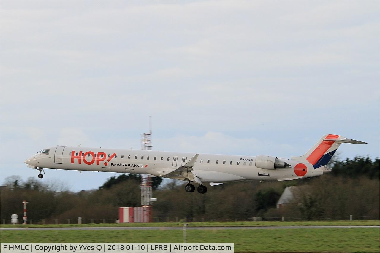 F-HMLC, 2010 Bombardier CRJ-1000EL NG (CL-600-2E25) C/N 19006, Bombardier CRJ-1000EL NG, On final rwy 25L, Brest-Bretagne airport (LFRB-BES)