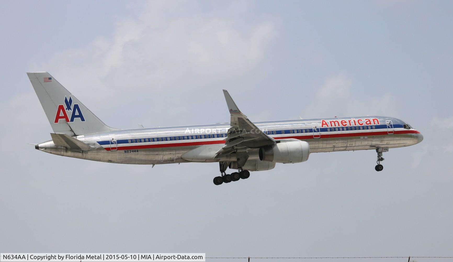 N634AA, 1990 Boeing 757-223 C/N 24592, American