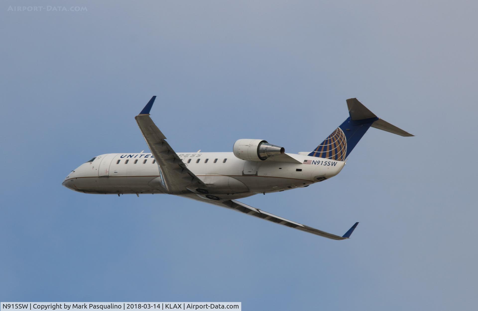 N915SW, 2002 Bombardier CRJ-200LR (CL-600-2B19) C/N 7615, CL-600-2B19