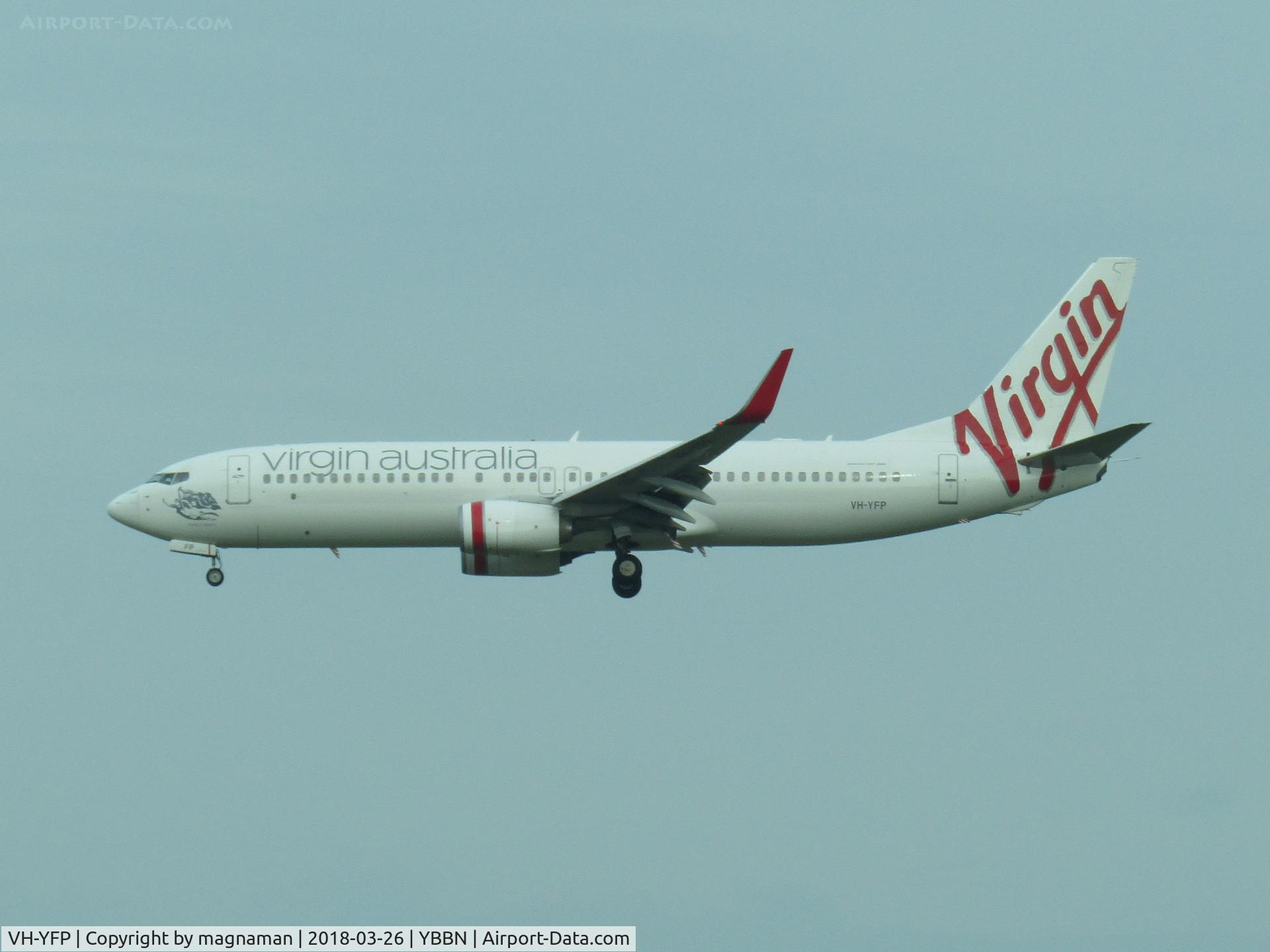 VH-YFP, 2013 Boeing 737-8FE C/N 41011, landing at brisbane