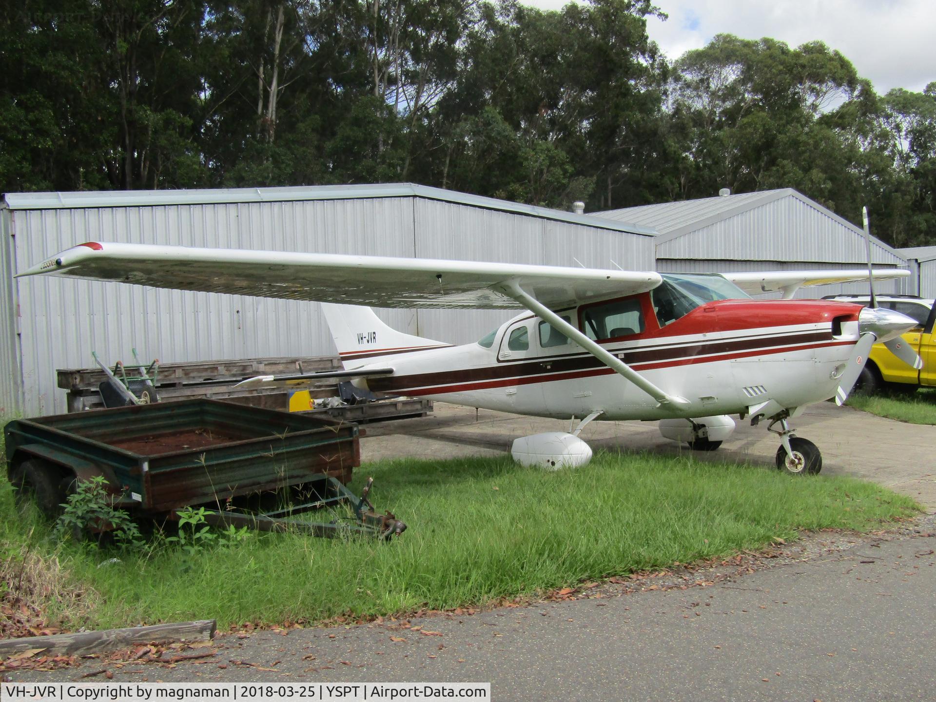 VH-JVR, Cessna U206G Stationair C/N U20604795, stuck in traffic