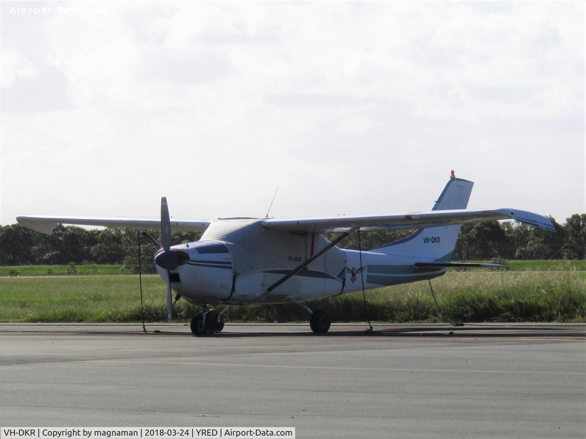 VH-DKR, 1964 Cessna 182G Skylane C/N 18255298, old cessna on ramp