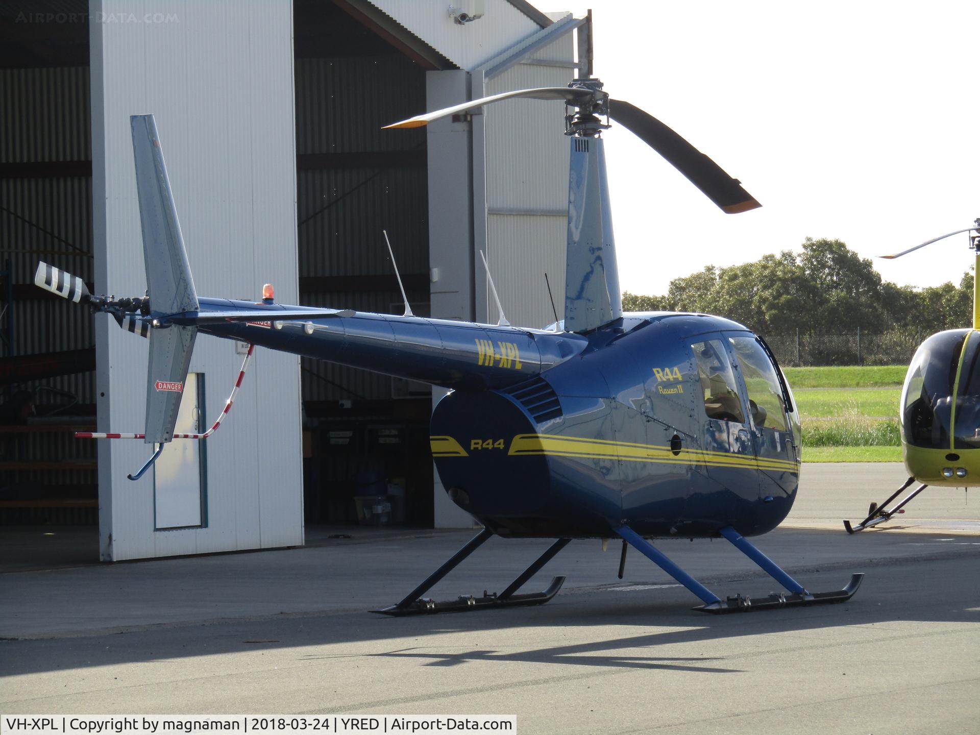VH-XPL, 2008 Robinson R44 II C/N 12550, about to go inside