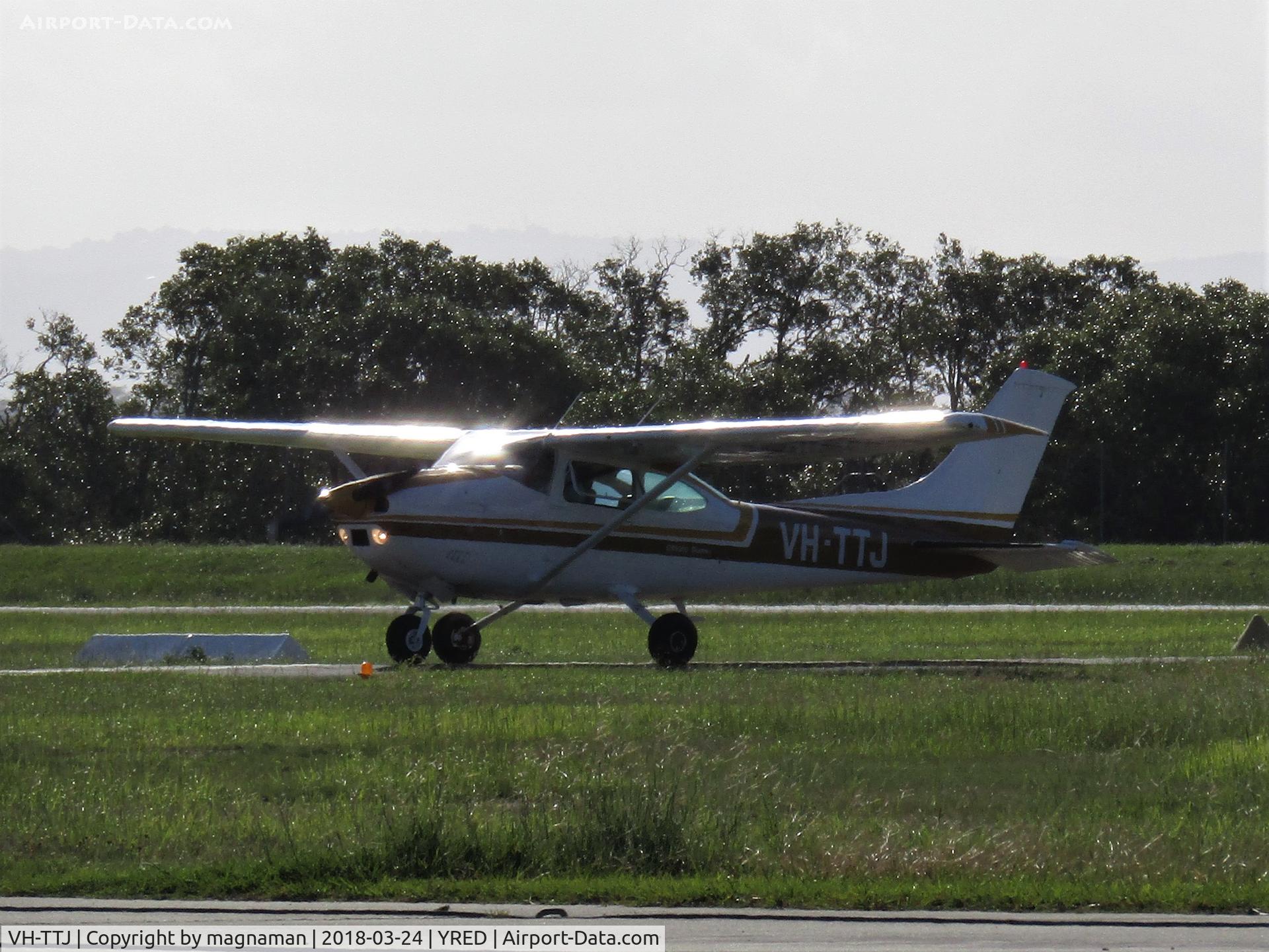 VH-TTJ, 1976 Cessna 182P Skylane C/N 18264978, just landed