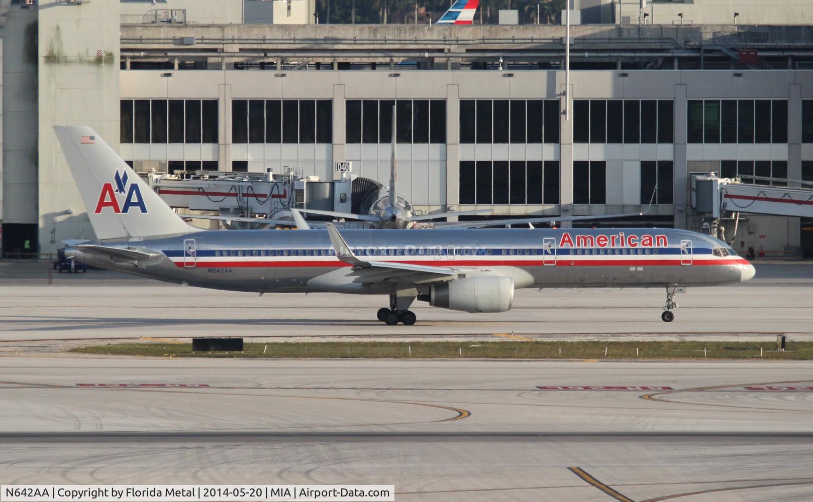 N642AA, 1991 Boeing 757-223 C/N 24600, American