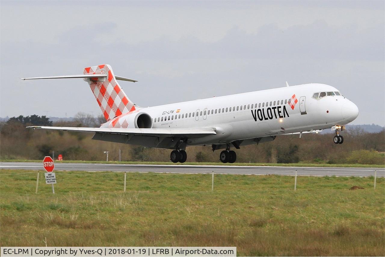 EC-LPM, 2005 Boeing 717-2BL C/N 55185, Boeing 717-2BL, Landing rwy 25L, Brest-Bretagne Airport (LFRB-BES)