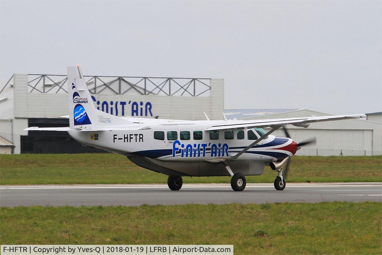F-HFTR, 2008 Cessna 208B Grand Caravan C/N 208B-2041, Cessna 208B Grand Caravan, Take off run rwy 25L, Brest-Bretagne airport (LFRB-BES)