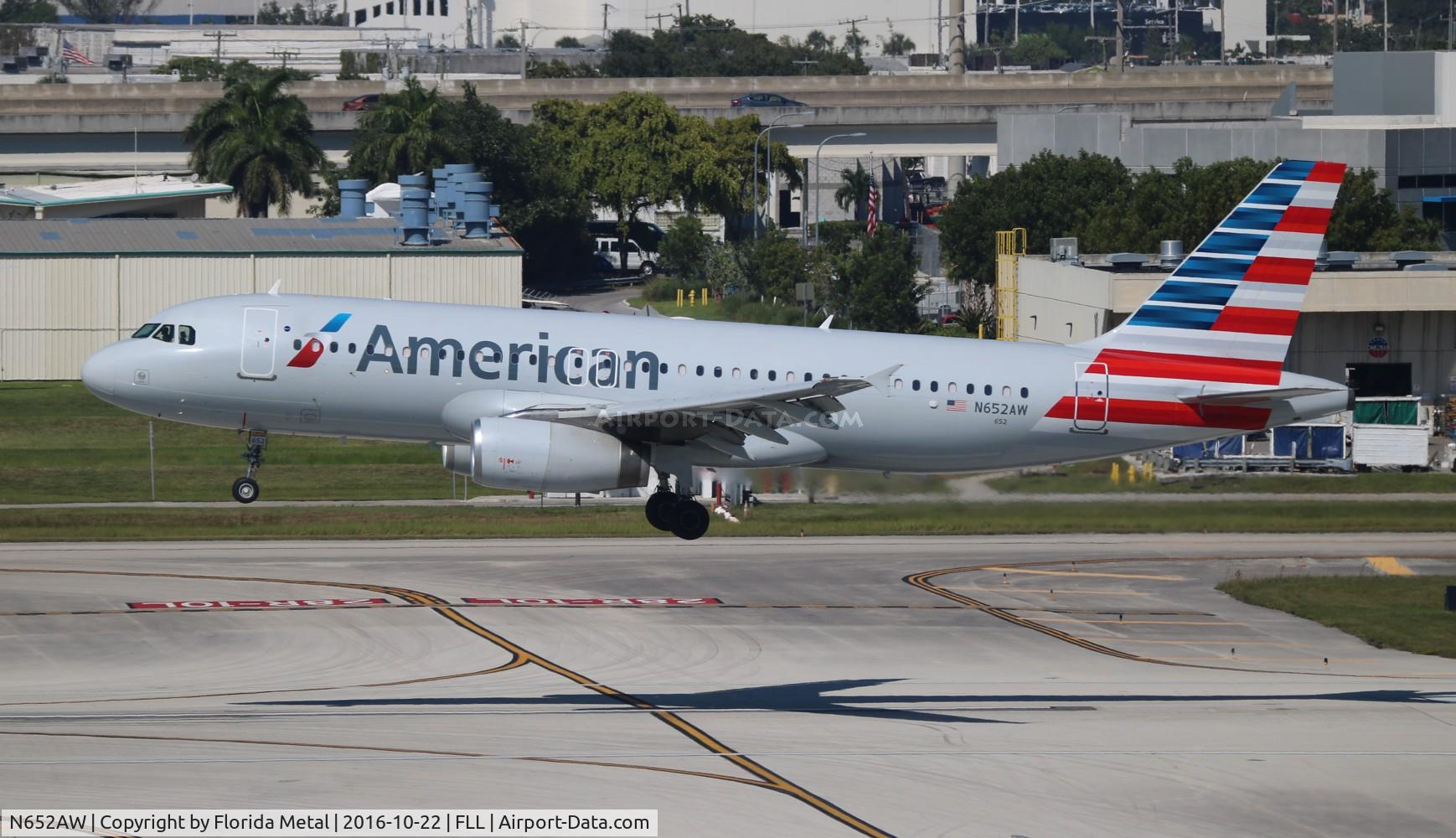 N652AW, 1999 Airbus A320-232 C/N 0953, American