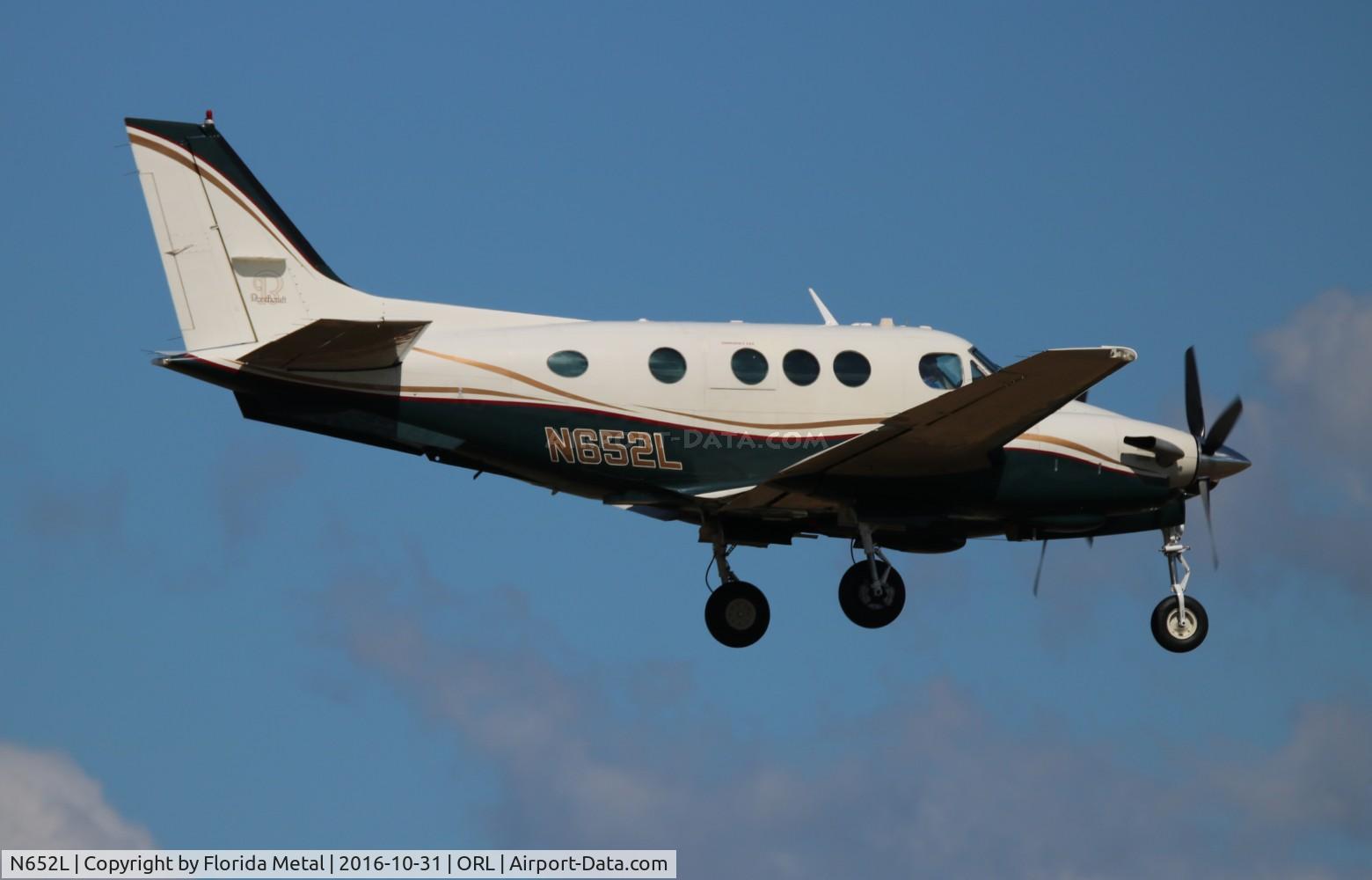 N652L, 1979 Beech E-90 King Air C/N LW-329, Beech E90