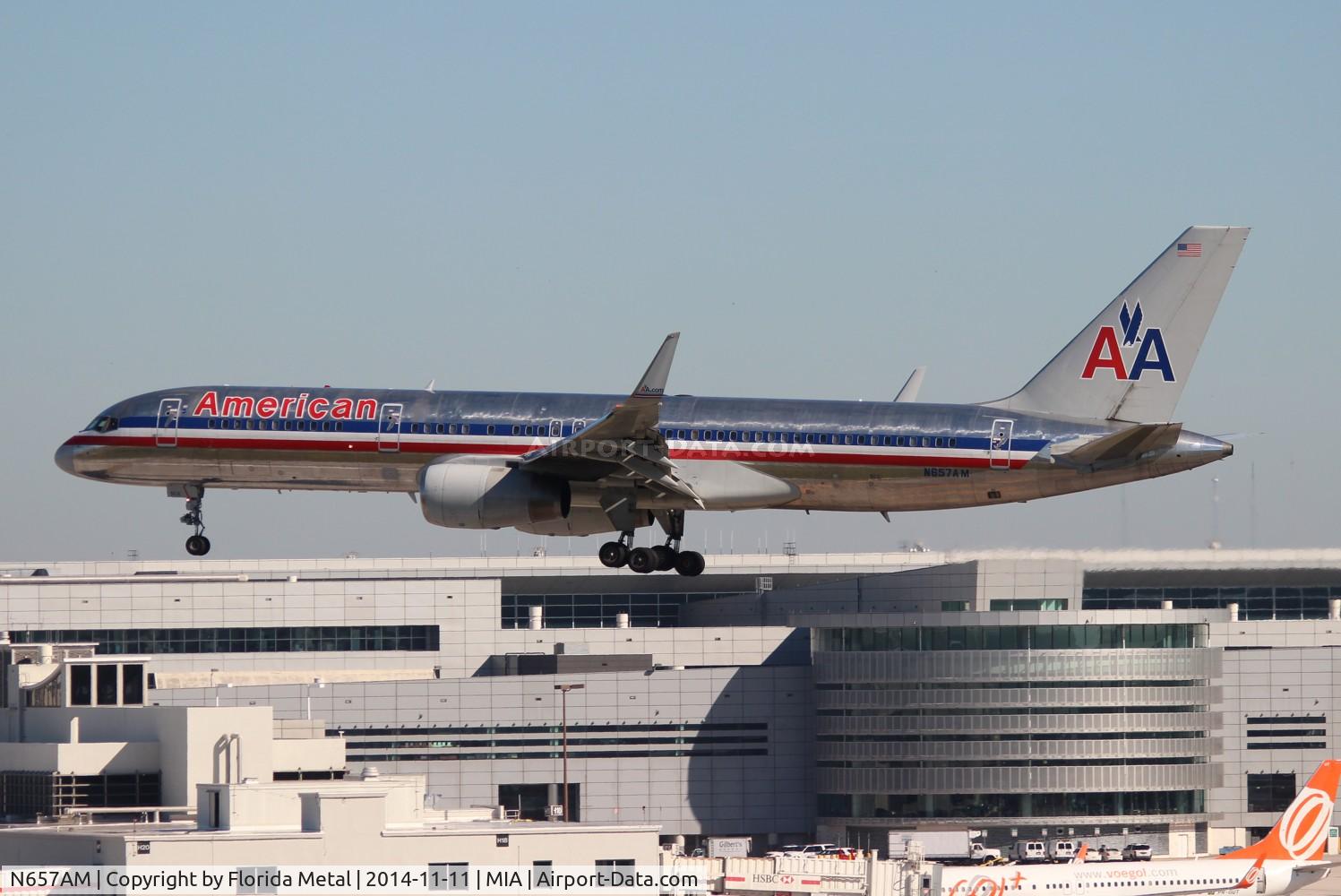 N657AM, 1991 Boeing 757-223 C/N 24615, American