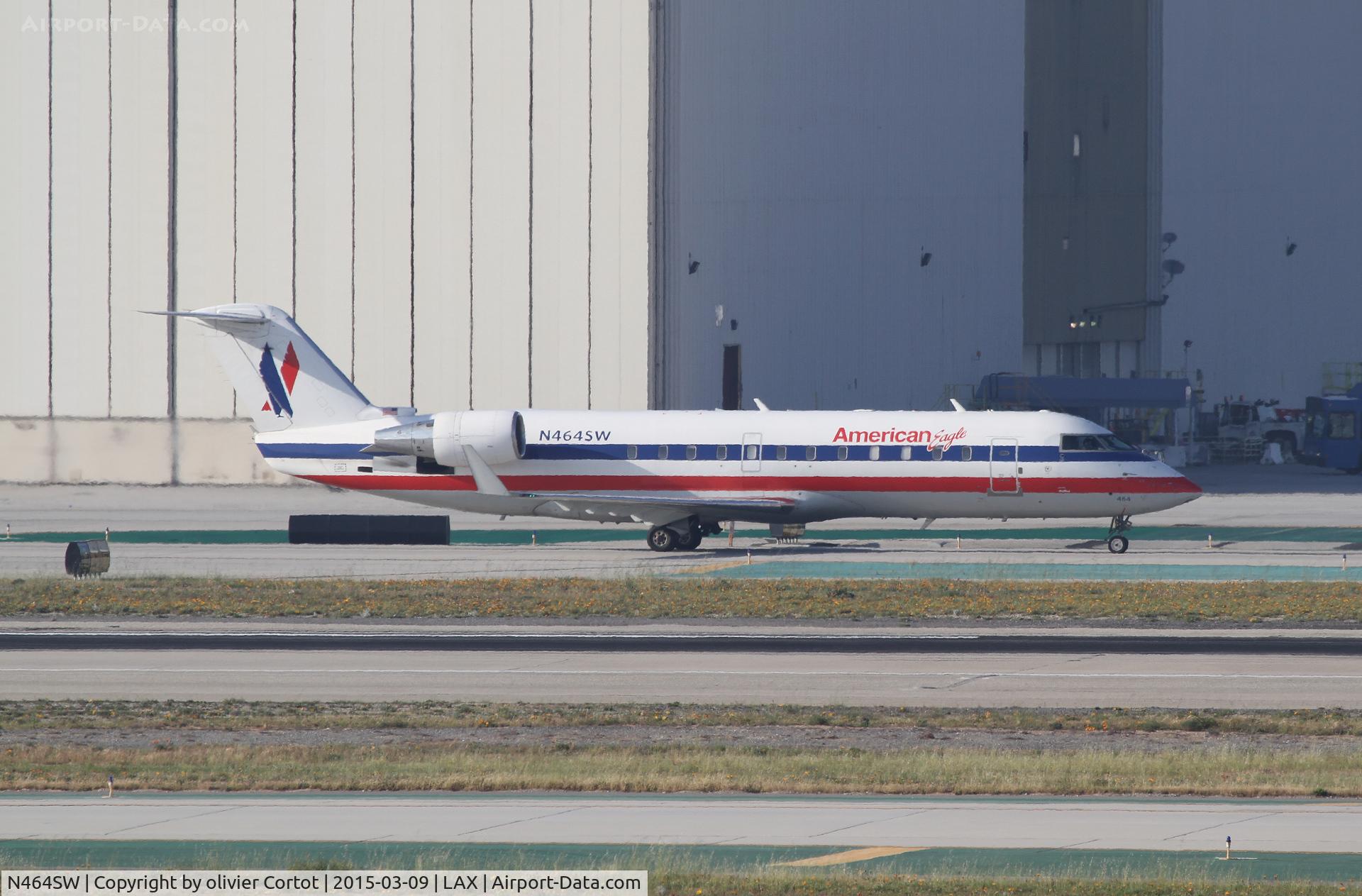 N464SW, 2003 Bombardier CRJ-200LR (CL-600-2B19) C/N 7827, Los Angeles