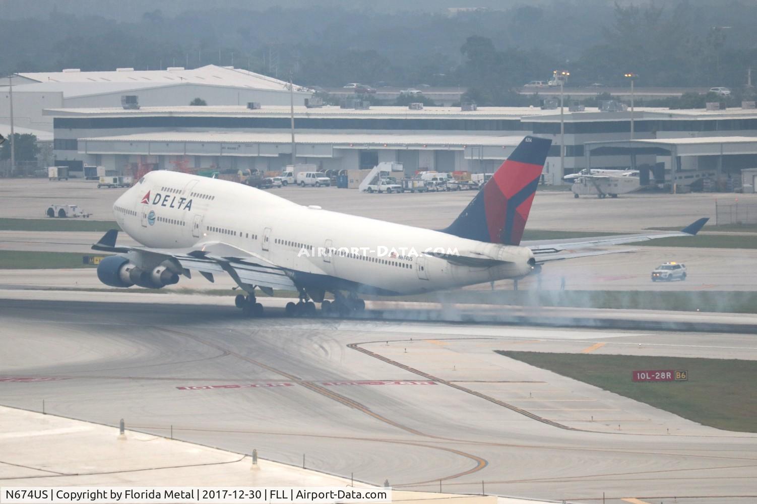 N674US, 1999 Boeing 747-451 C/N 30269, Delta