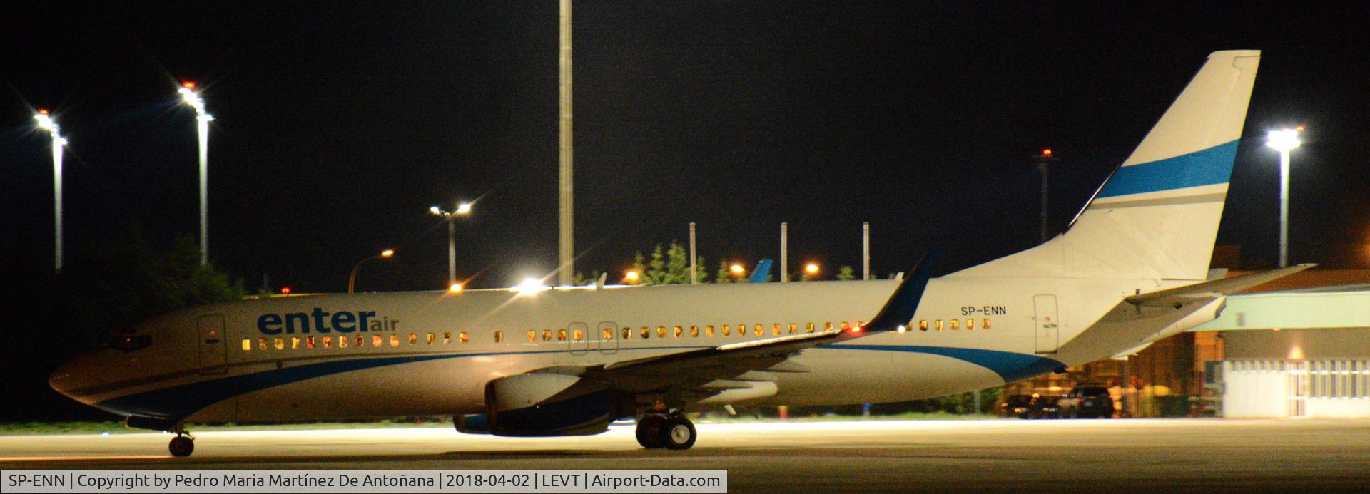 SP-ENN, 2003 Boeing 737-8CX C/N 32368, Foronda - Vitoria-Gasteiz - España
hora 21:47