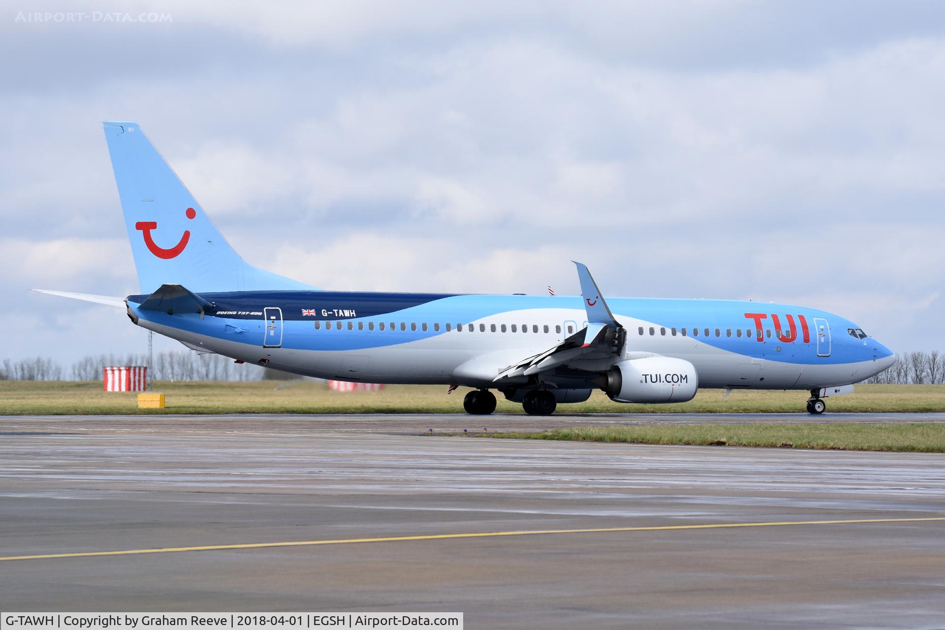 G-TAWH, 2012 Boeing 737-8K5 C/N 38107, Departing from Norwich.