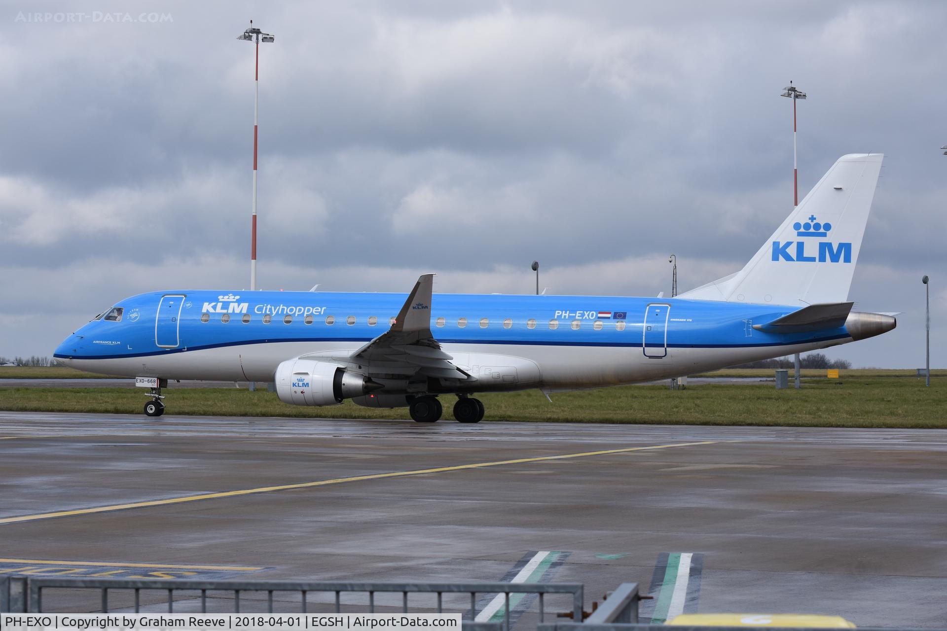 PH-EXO, 2017 Embraer 175STD (ERJ-170-200STD) C/N 17000668, Departing from Norwich.