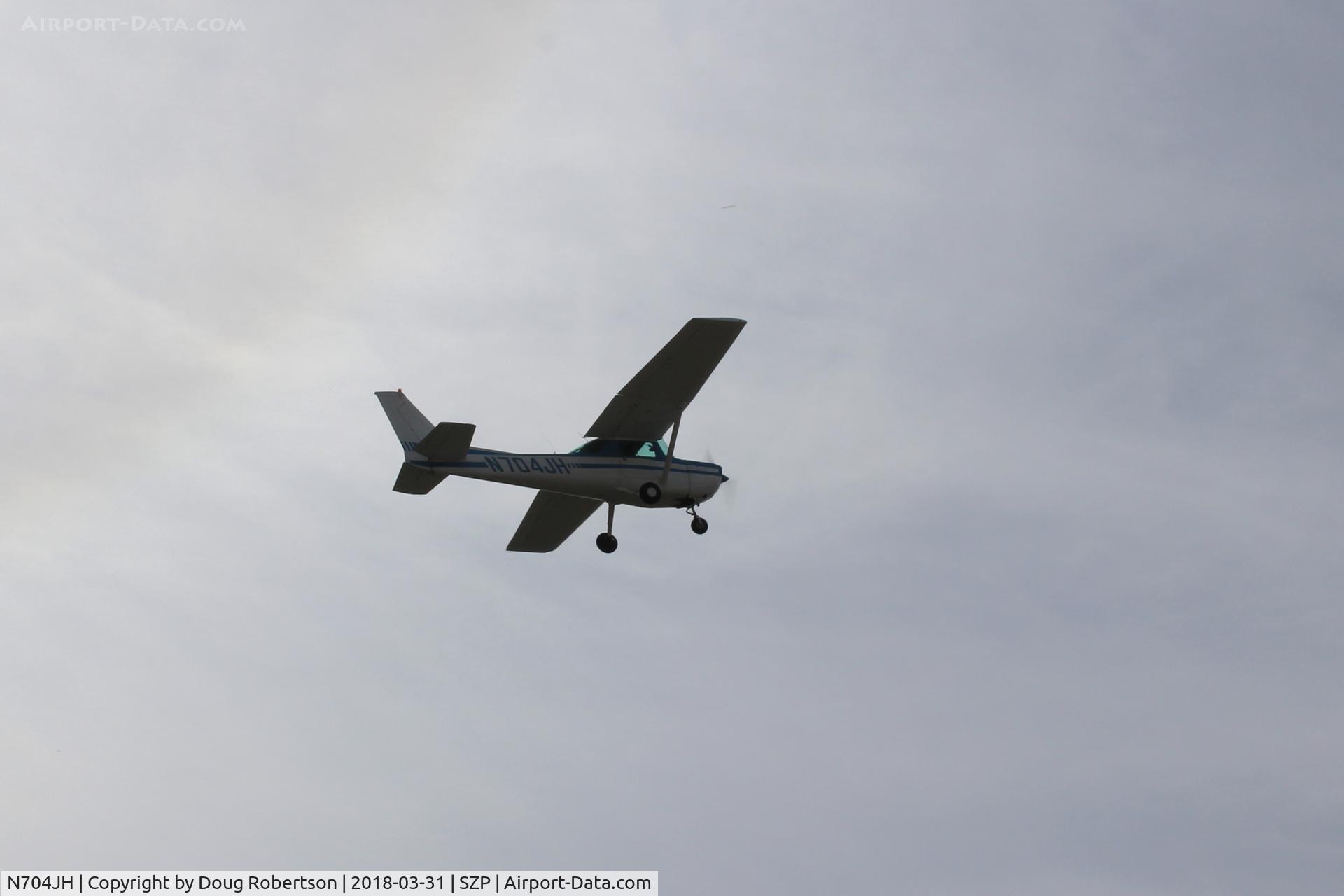 N704JH, 1976 Cessna 150M C/N 15078644, 1976 Cessna 150M, Continental O-200 100 Hp, takeoff climb Rwy 22