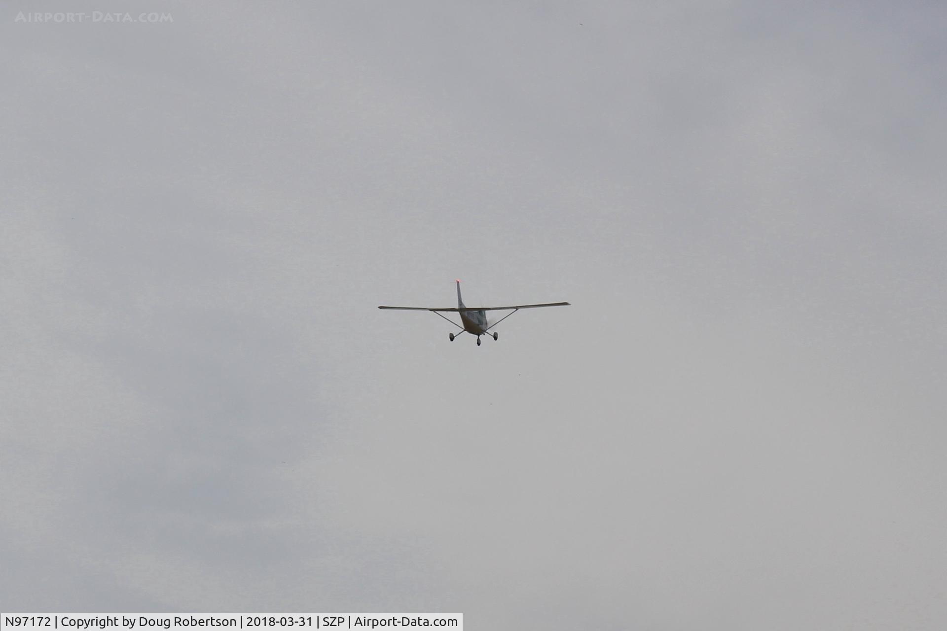 N97172, 1984 Cessna 172P C/N 17276162, 1984 Cessna 172P SKYHAWK, Lycoming O-320-D2J 160 Hp, takeoff climb Rwy 22
