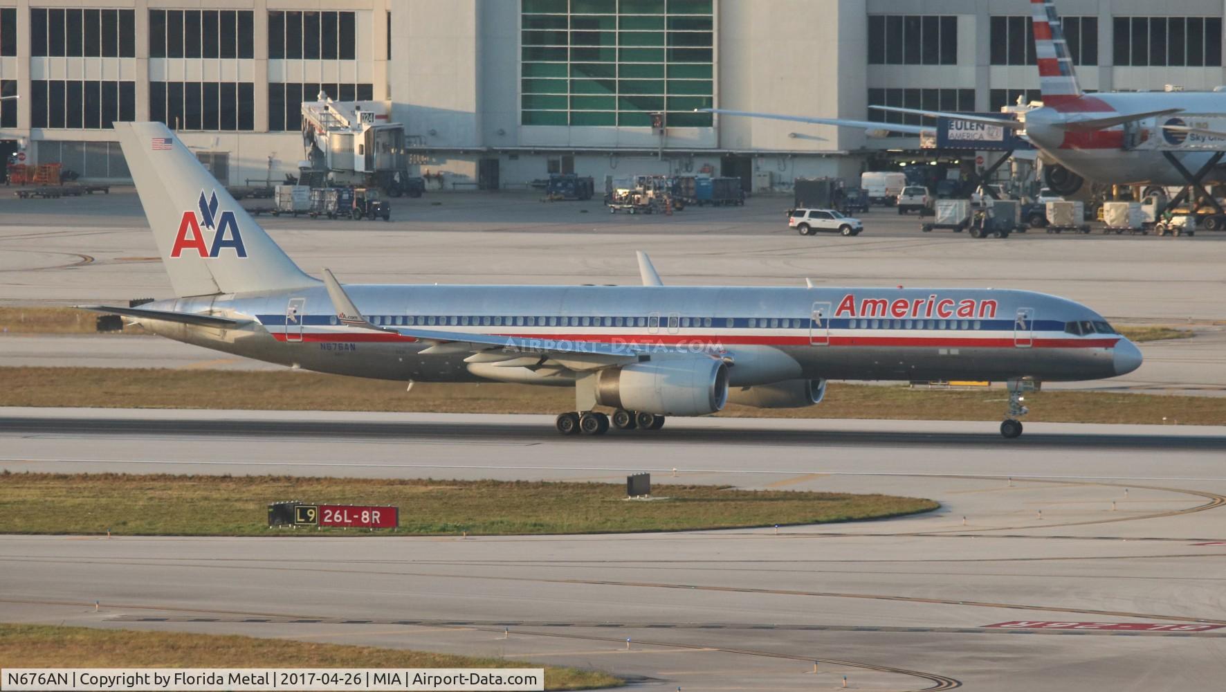 N676AN, 1998 Boeing 757-223 C/N 29426, American