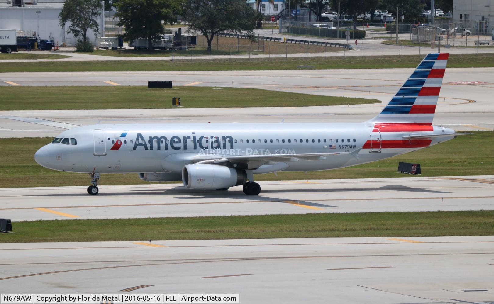 N679AW, 2005 Airbus A320-232 C/N 2613, American