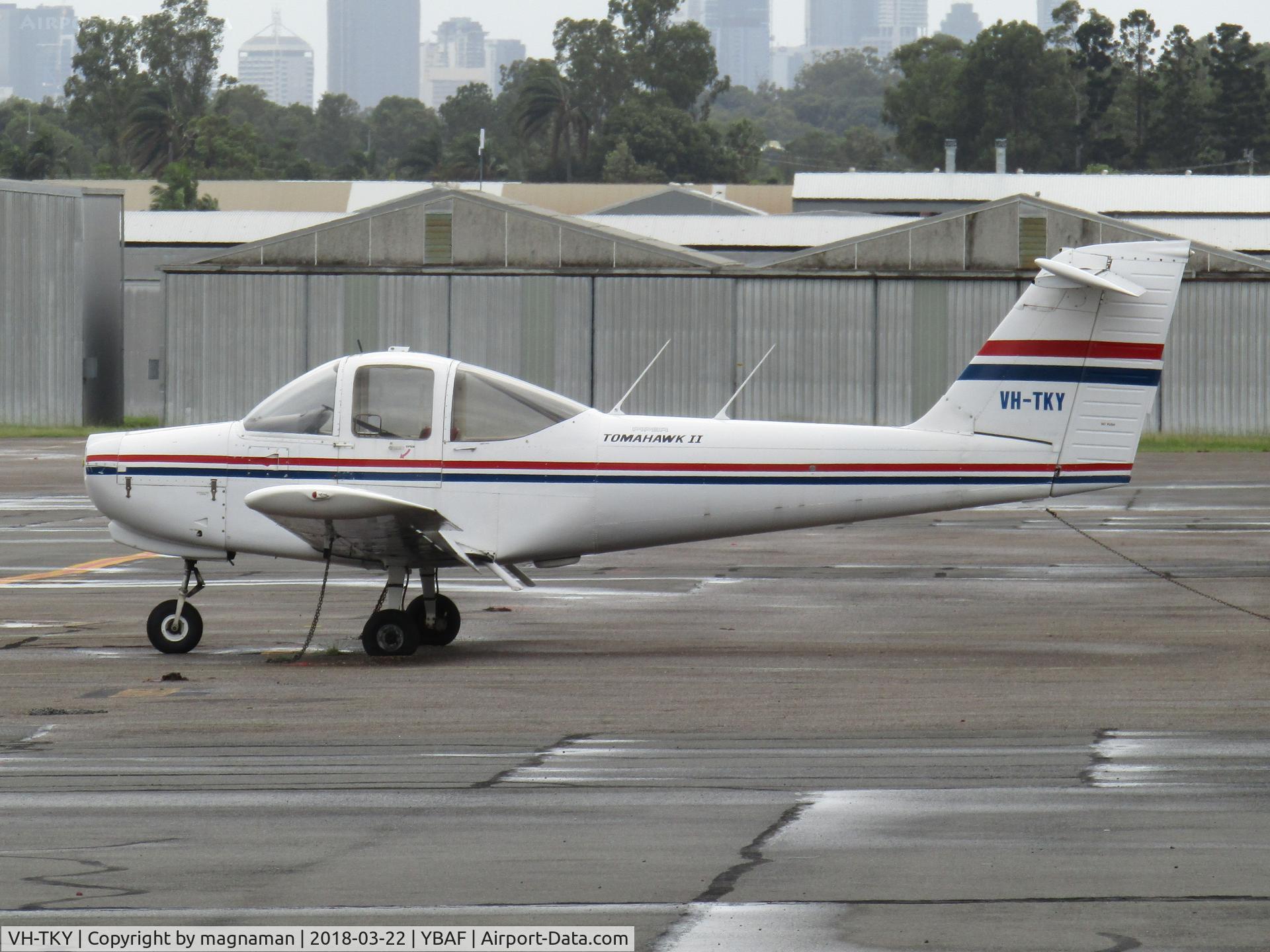 VH-TKY, 1978 Piper PA-38-112 Tomahawk Tomahawk C/N 38-78A0383, pretending to be a glider