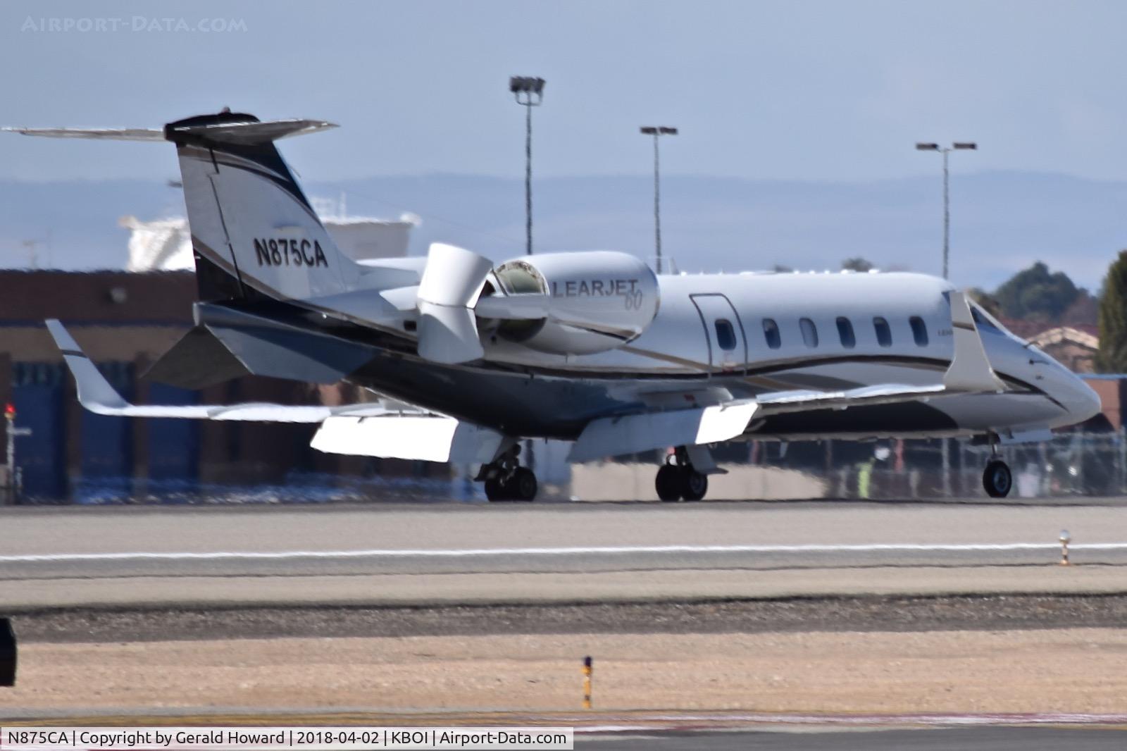 N875CA, 2005 Learjet 60 C/N 286, Landing roll out on RWY 28R.
