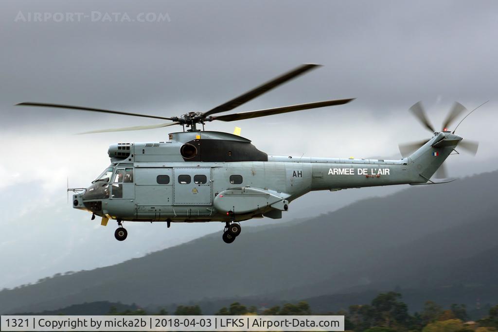 1321, Aérospatiale SA-330B Puma C/N 1321, Take off
