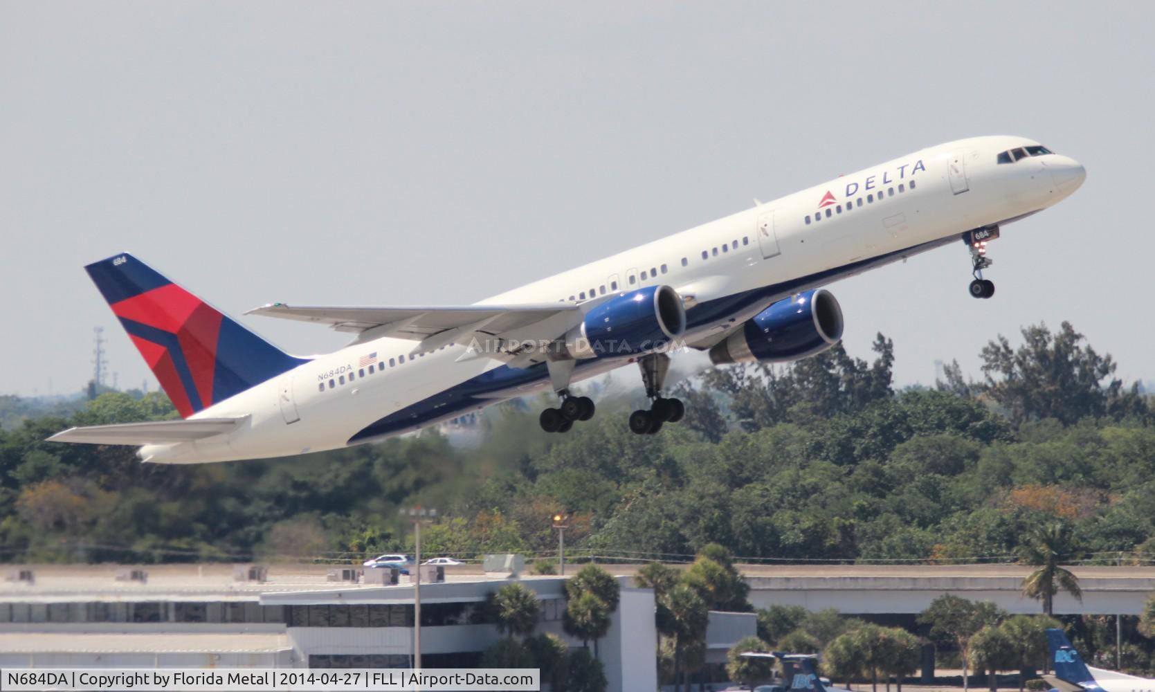 N684DA, 1993 Boeing 757-232 C/N 27104, Delta