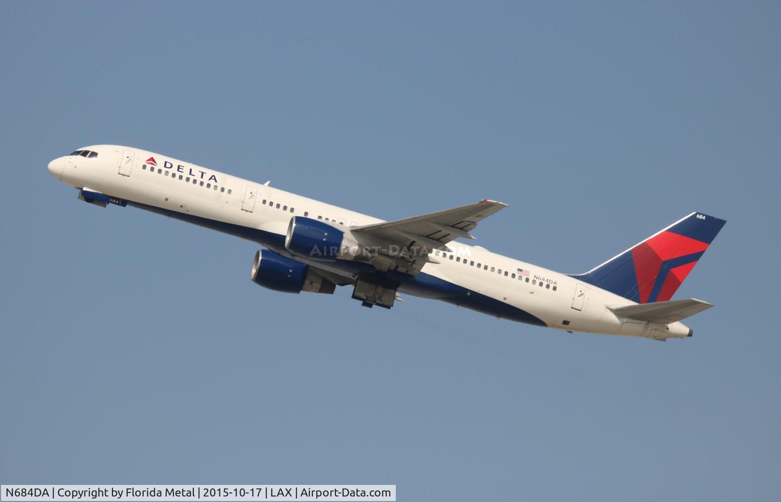 N684DA, 1993 Boeing 757-232 C/N 27104, Delta