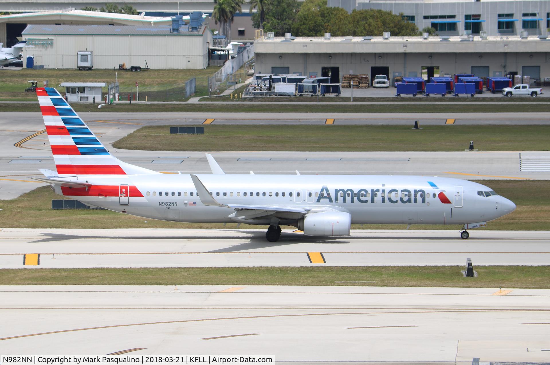 N982NN, 2015 Boeing 737-823 C/N 31231, Boeing 737-800