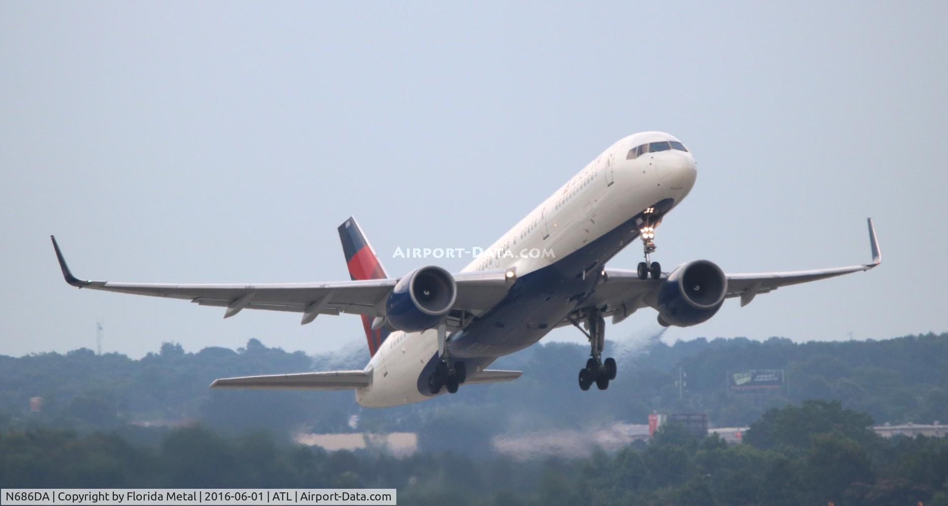 N686DA, 1995 Boeing 757-232 C/N 27589, Delta