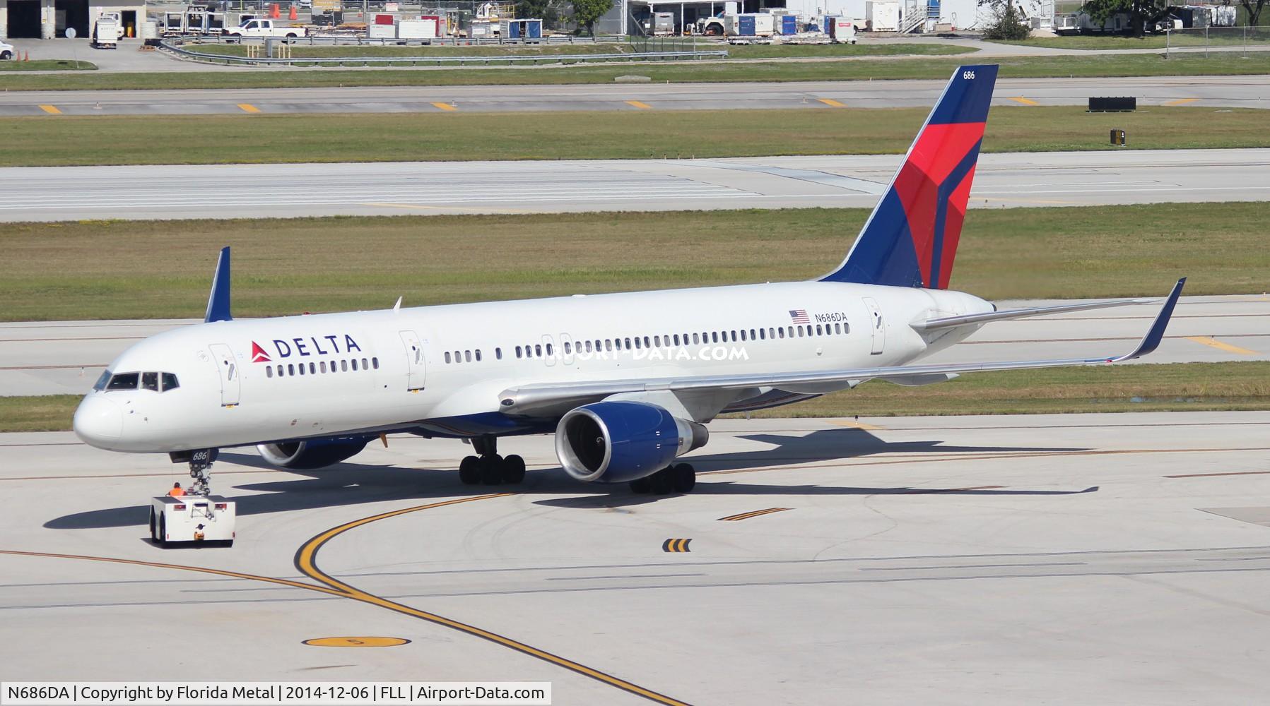 N686DA, 1995 Boeing 757-232 C/N 27589, Delta
