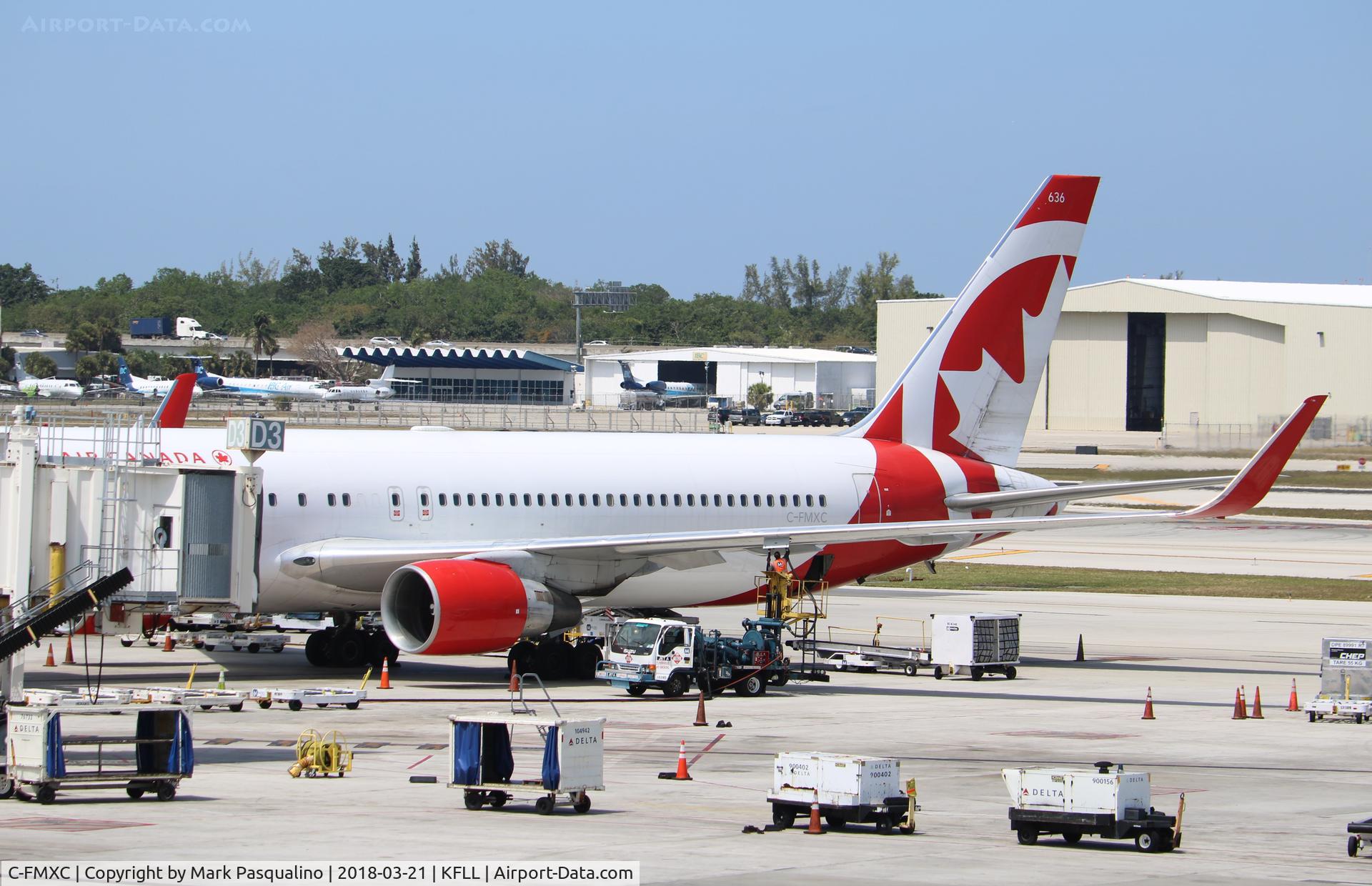 C-FMXC, 1996 Boeing 767-333/ER C/N 25588, Boeing 767-300ER
