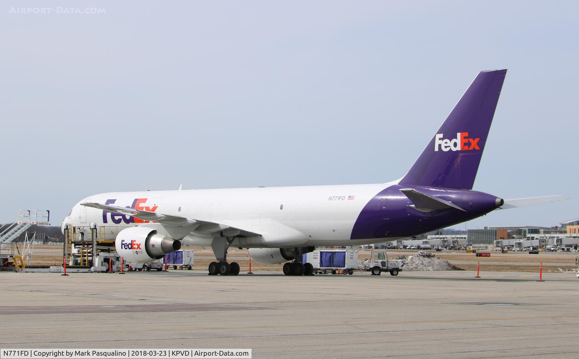 N771FD, 1990 Boeing 757-222 C/N 24799, Boeing 757-200