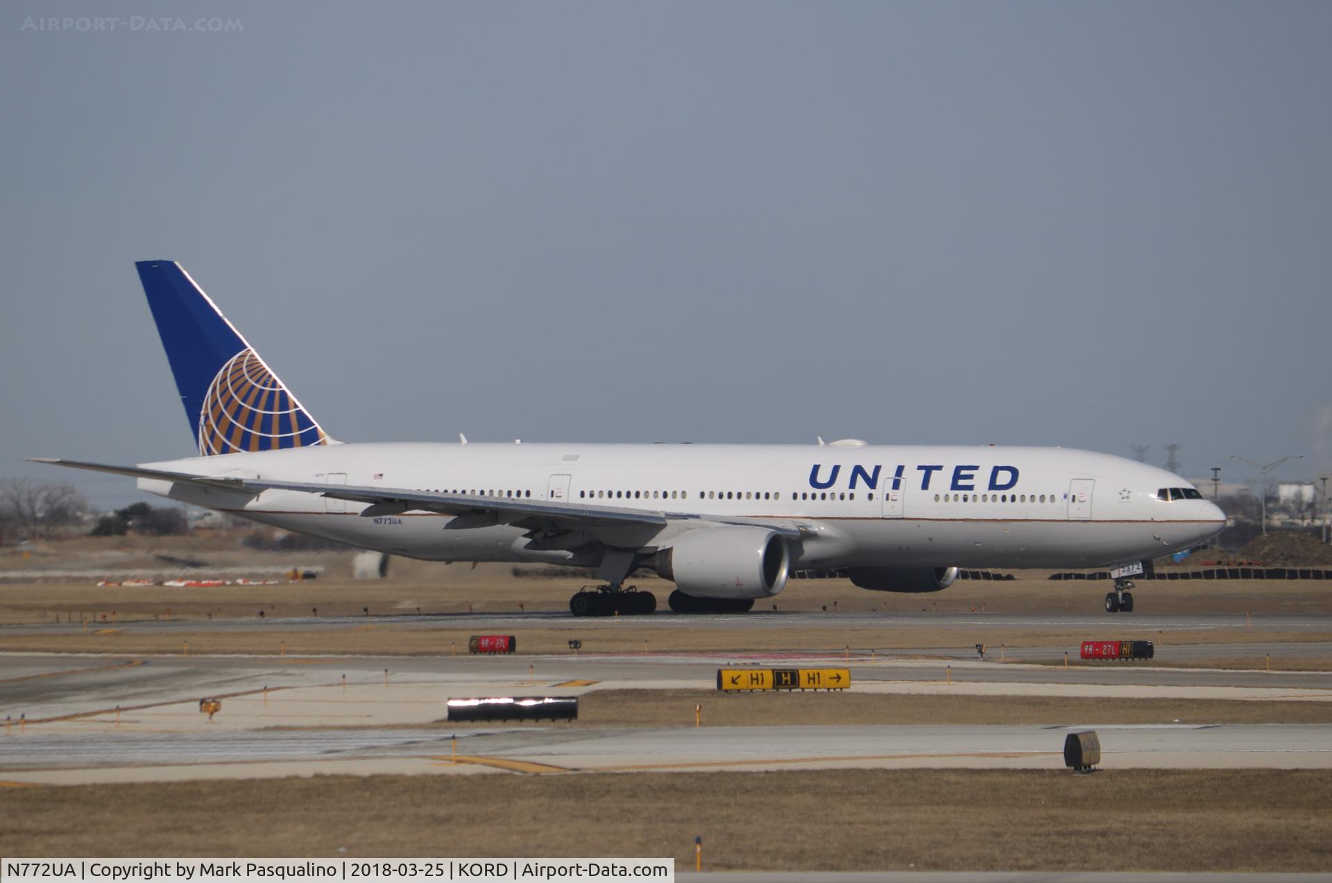 N772UA, 1995 Boeing 777-222 C/N 26930, Boeing 777-200