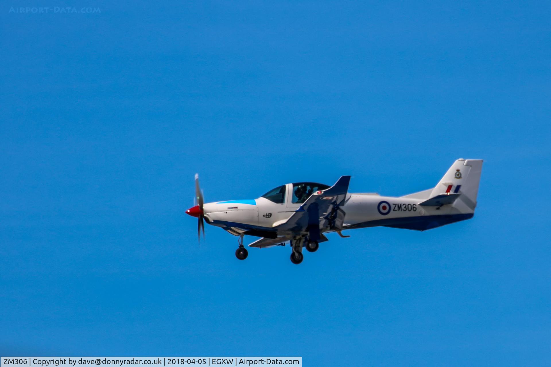 ZM306, 2017 Grob G-120TP-A Prefect T.1 C/N 11118, ZM306 on short finals for overshoot at RAF Waddington EGXW