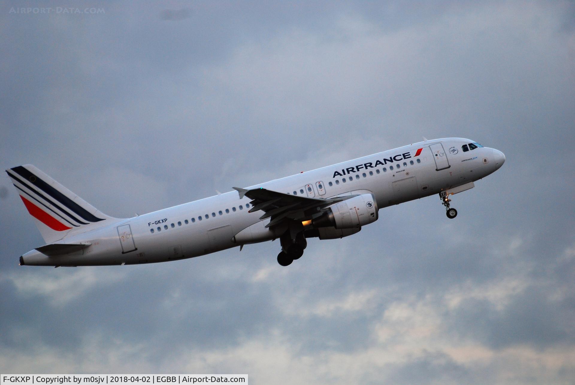 F-GKXP, 2008 Airbus A320-214 C/N 3470, Taken from Freeport carpark